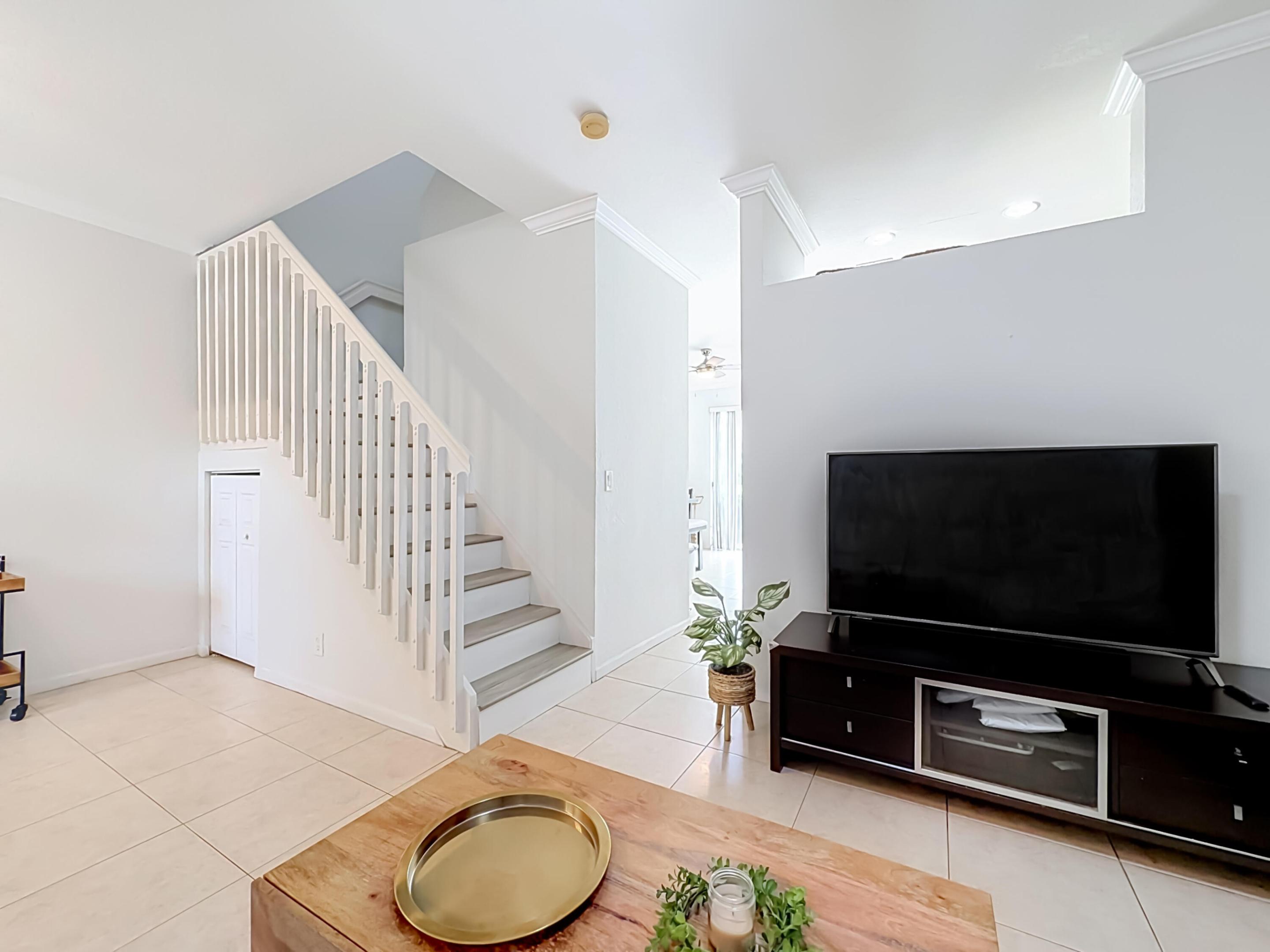 11734 NW 47th Drive-28