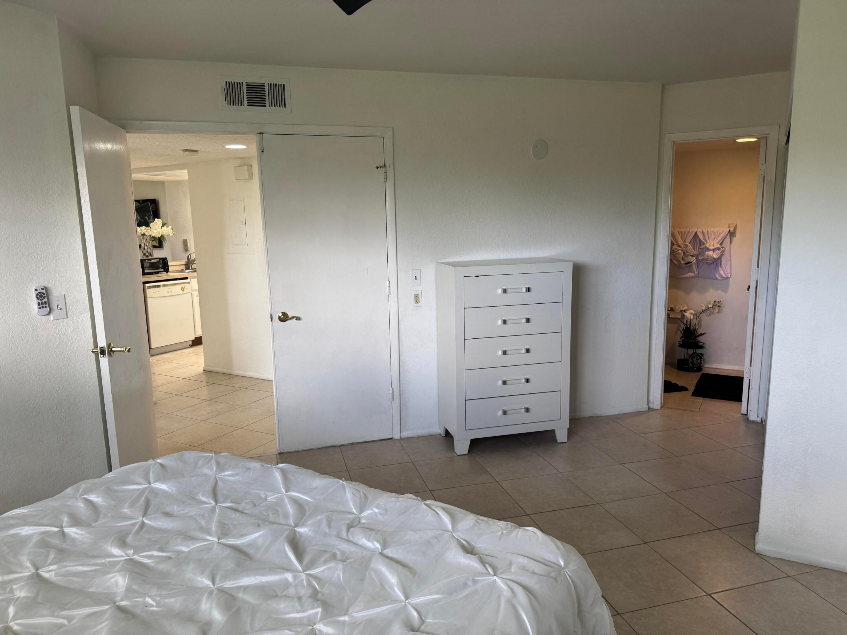 Main bedroom 2