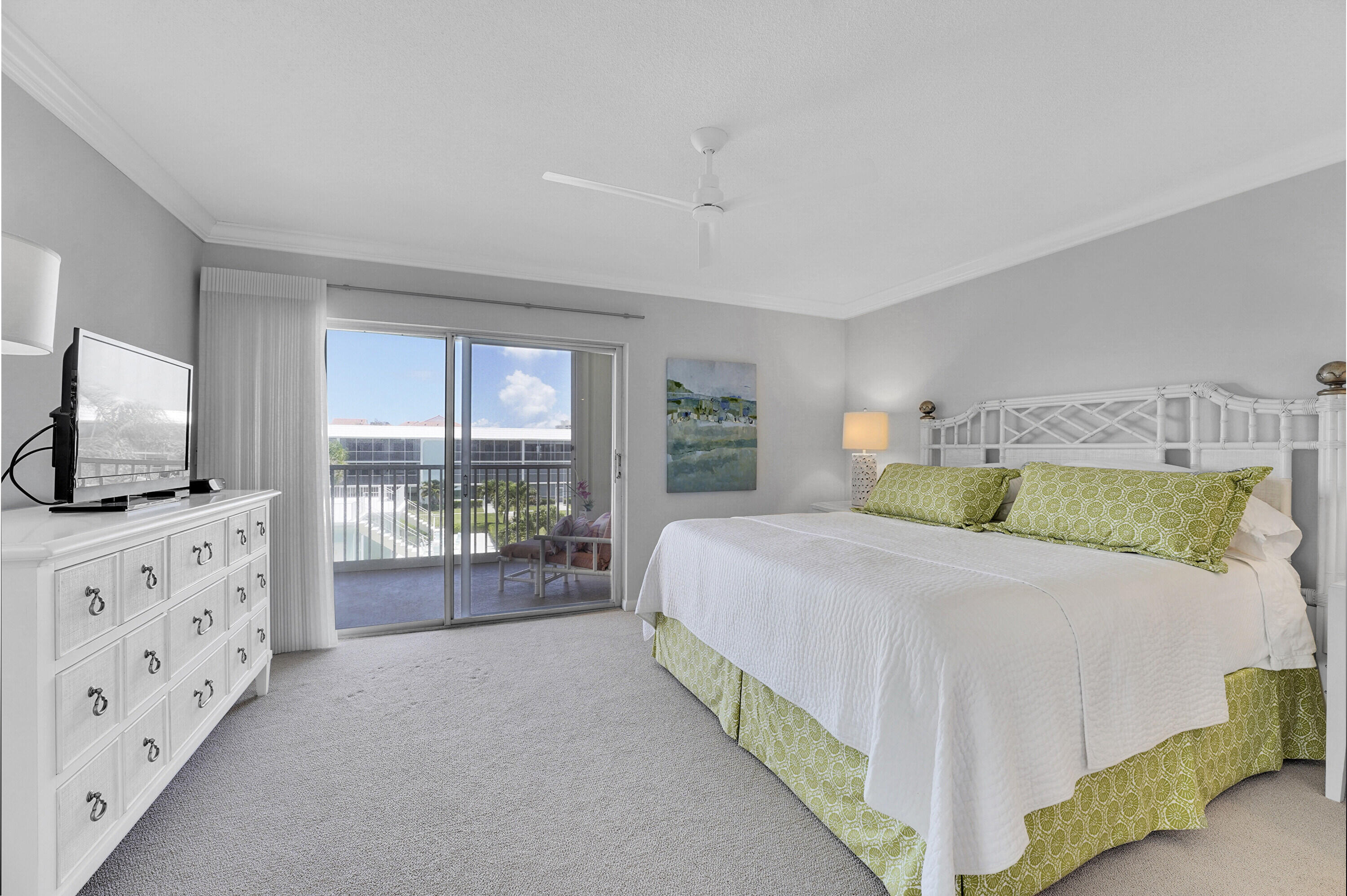 306 Primary Bedroom