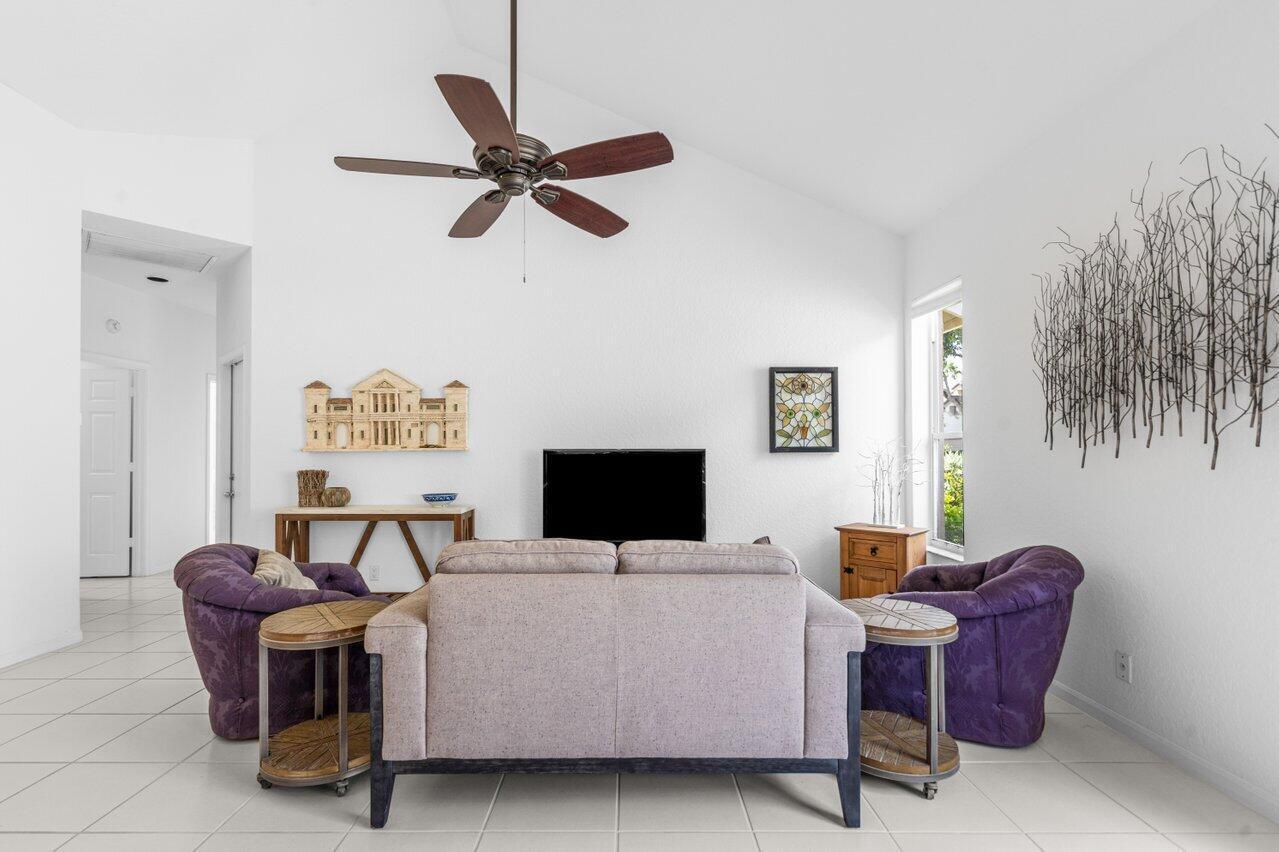 023-11614CreeksideDrive-BoyntonBeach-FL-