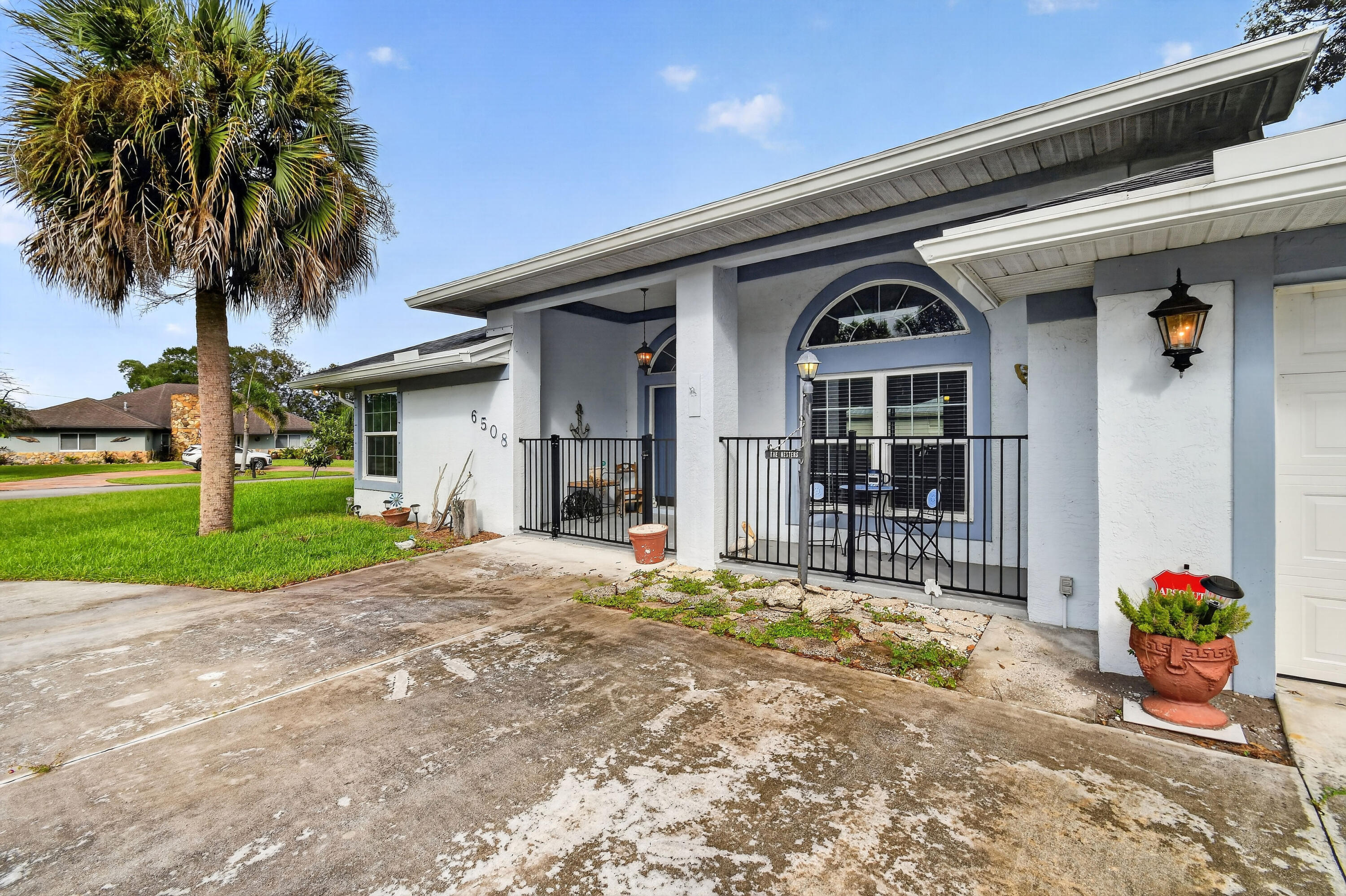 6508KingsHwy(4)