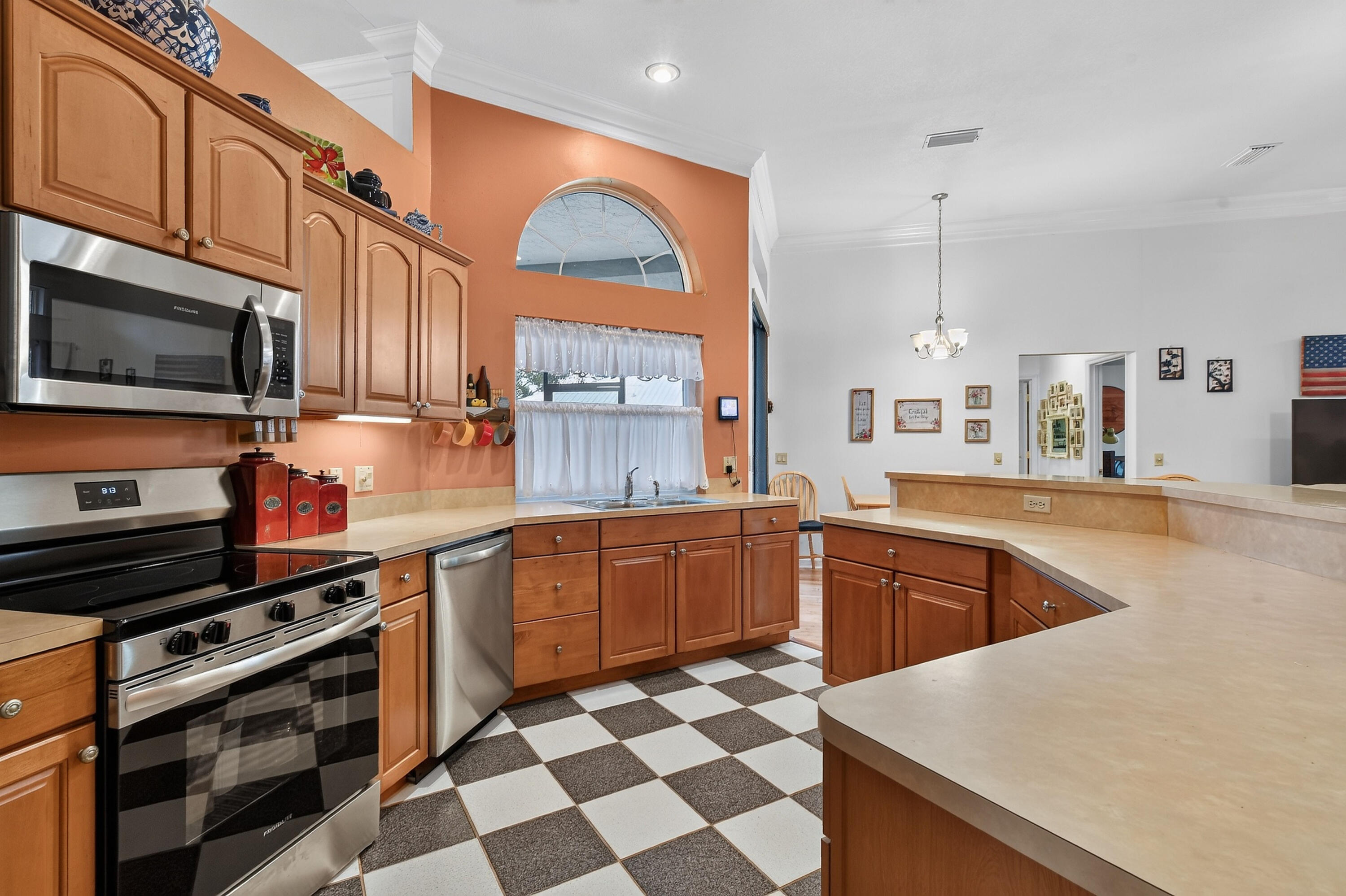 6508KingsHwy(22)
