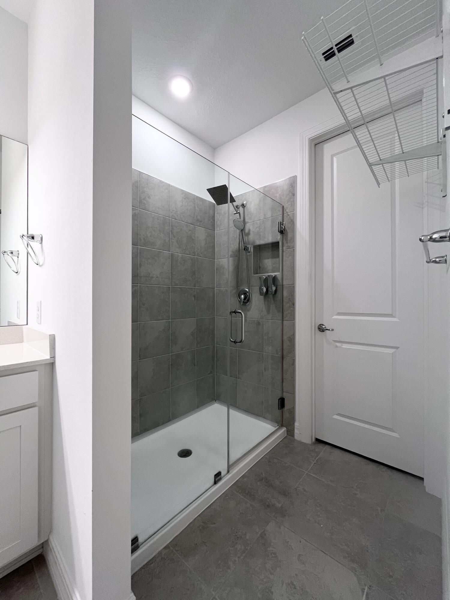Ownersuite Bathroom View1