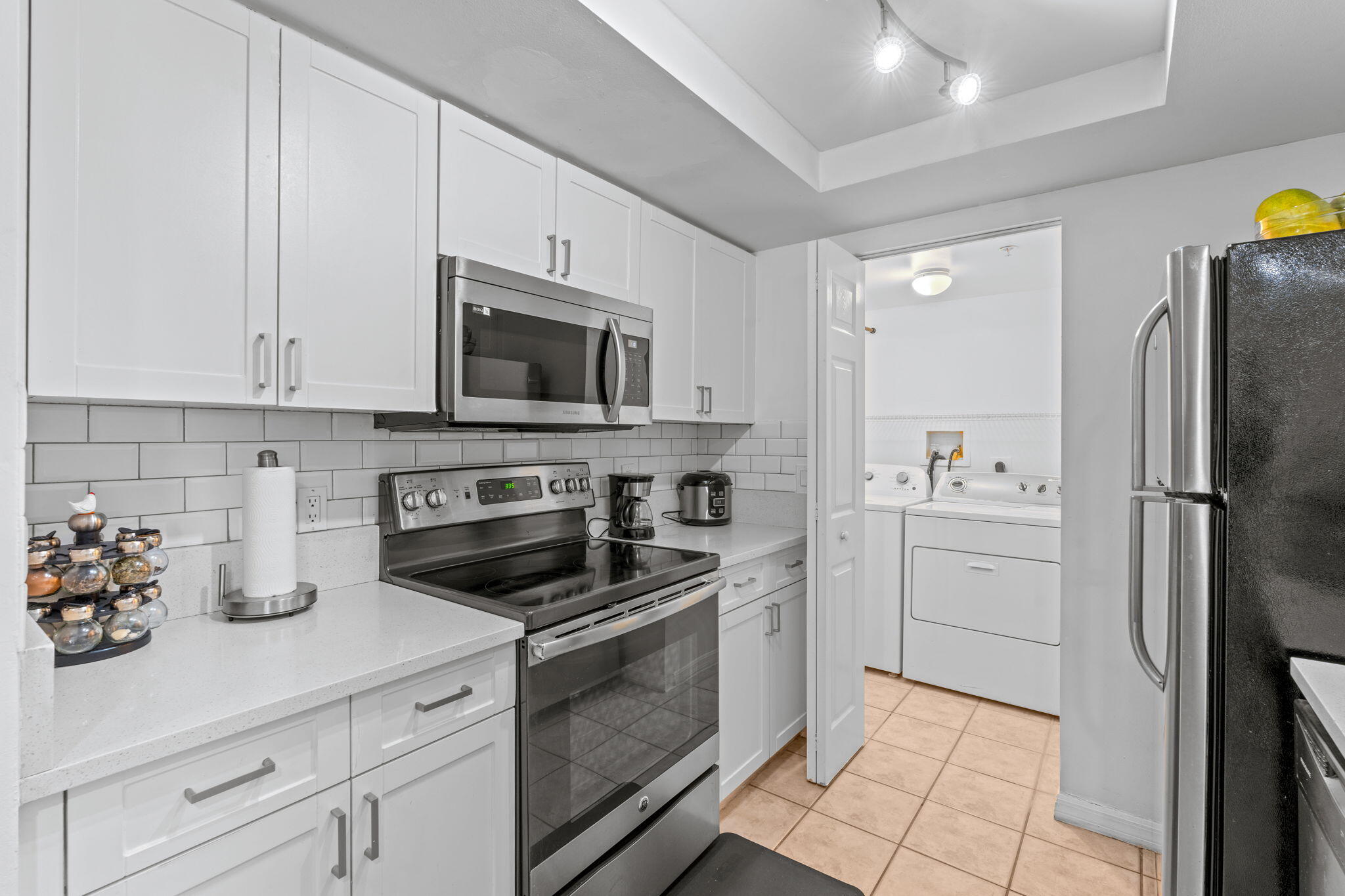 Kitchen ---