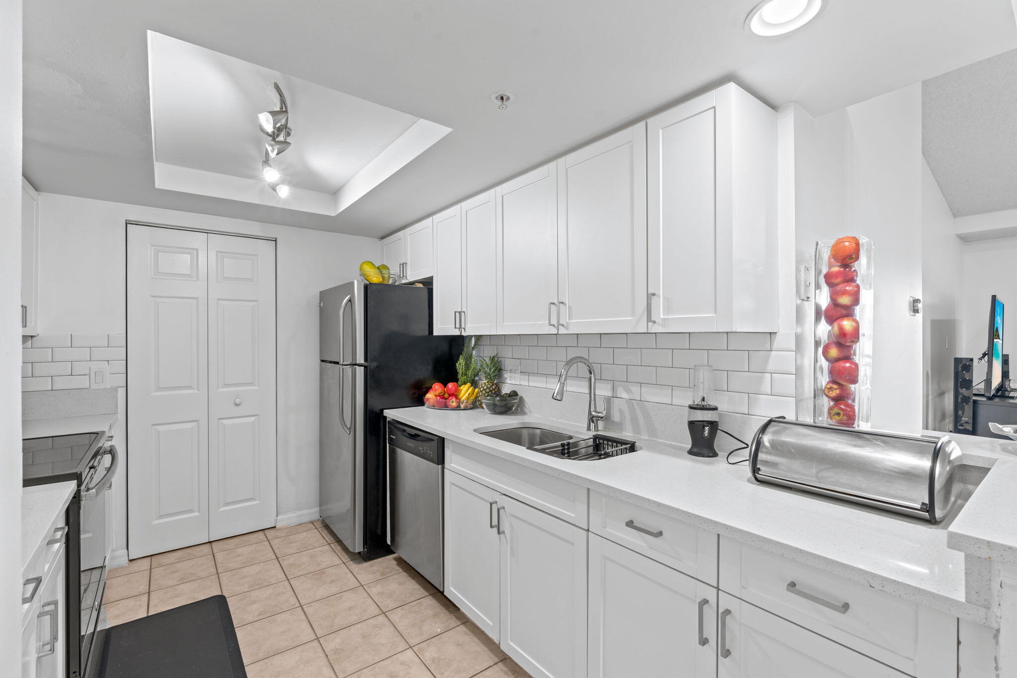 Kitchen - -