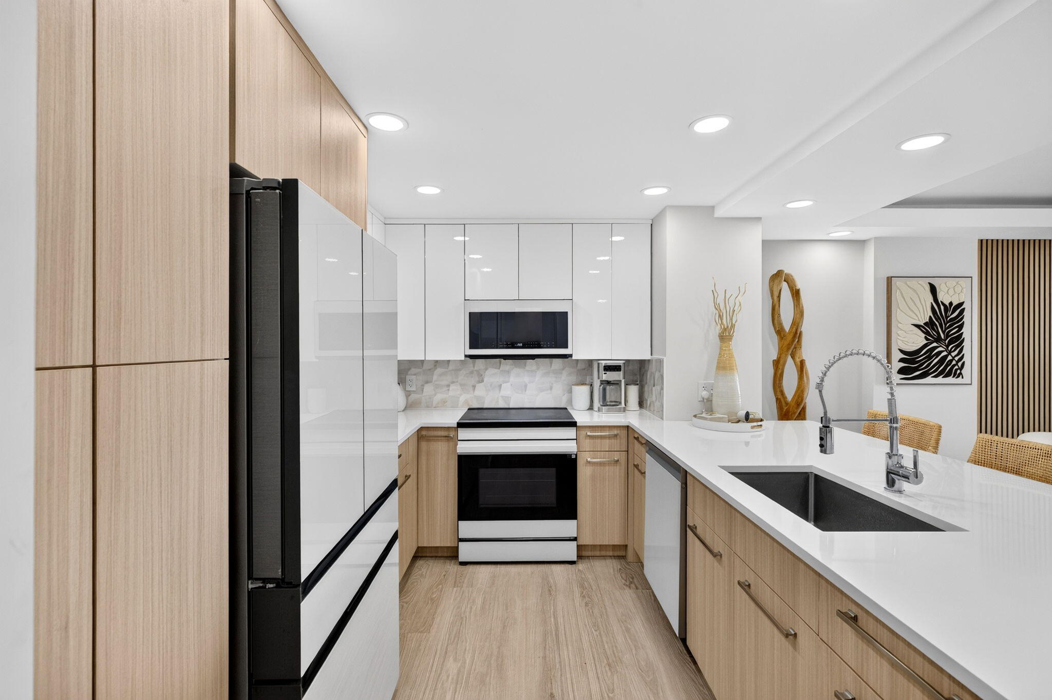 25-web-or-mls-a699A9708