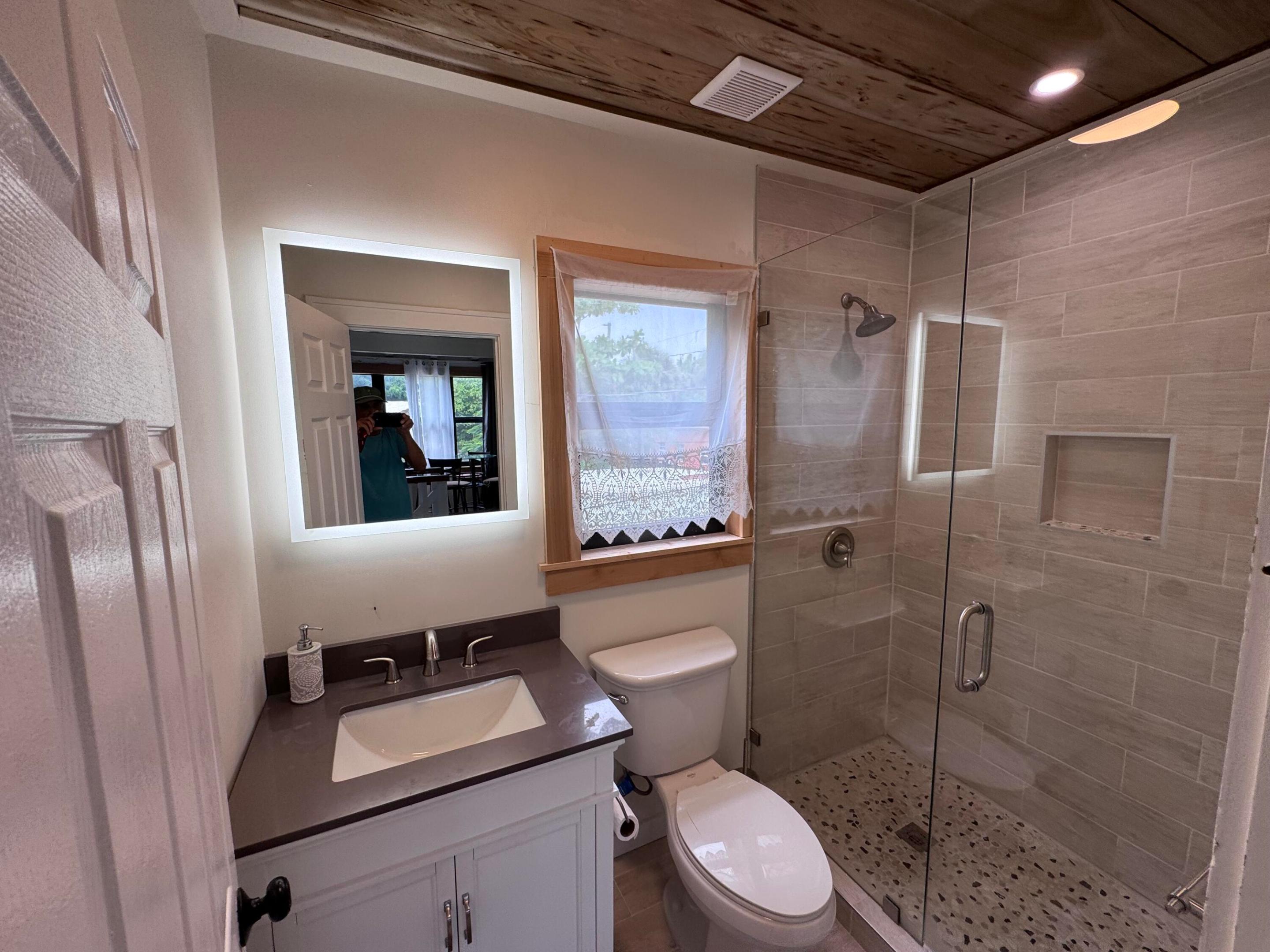 Bathroom W Shower
