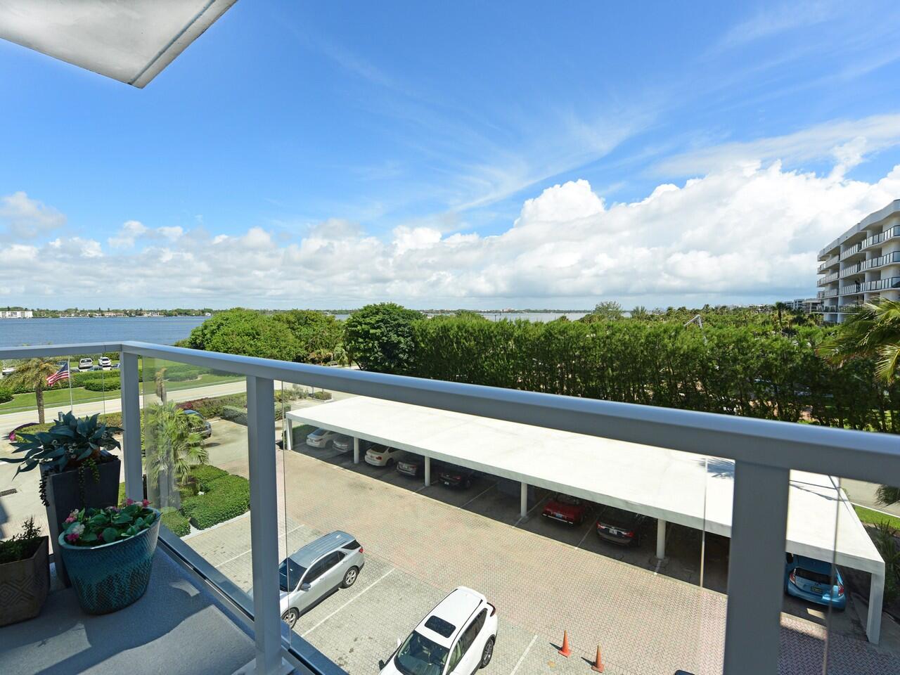 Patrician324-9 Patrician324-9