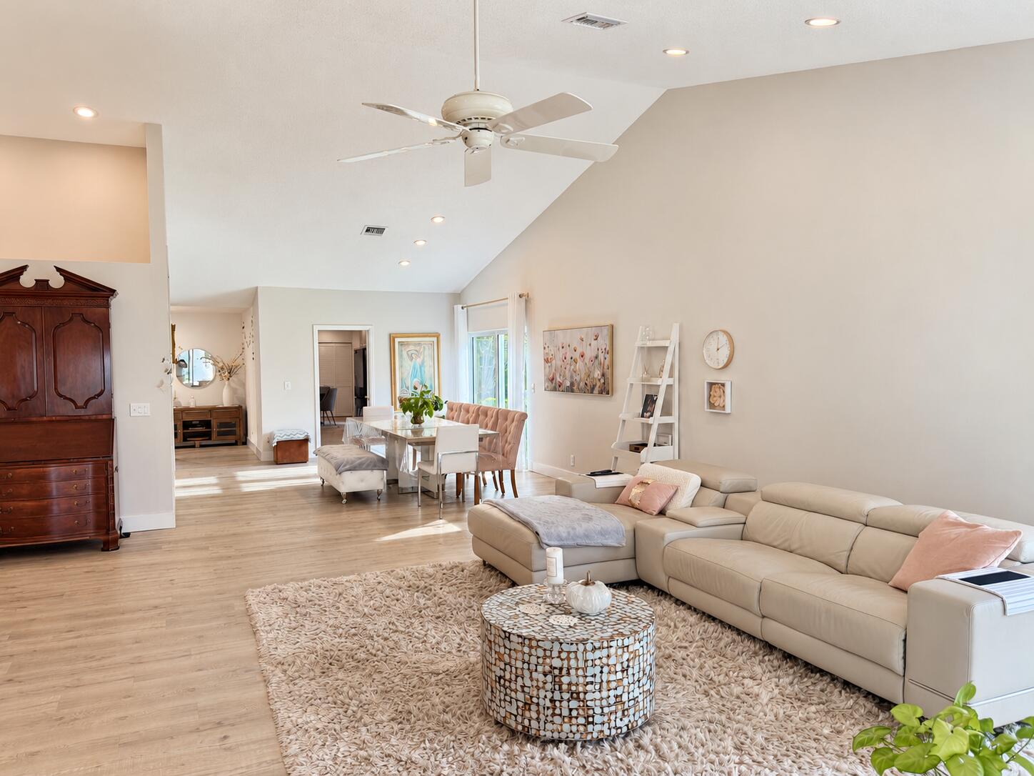 Bright Open-Plan Living and Dining Room Bright Open-Plan Living and Dining Room