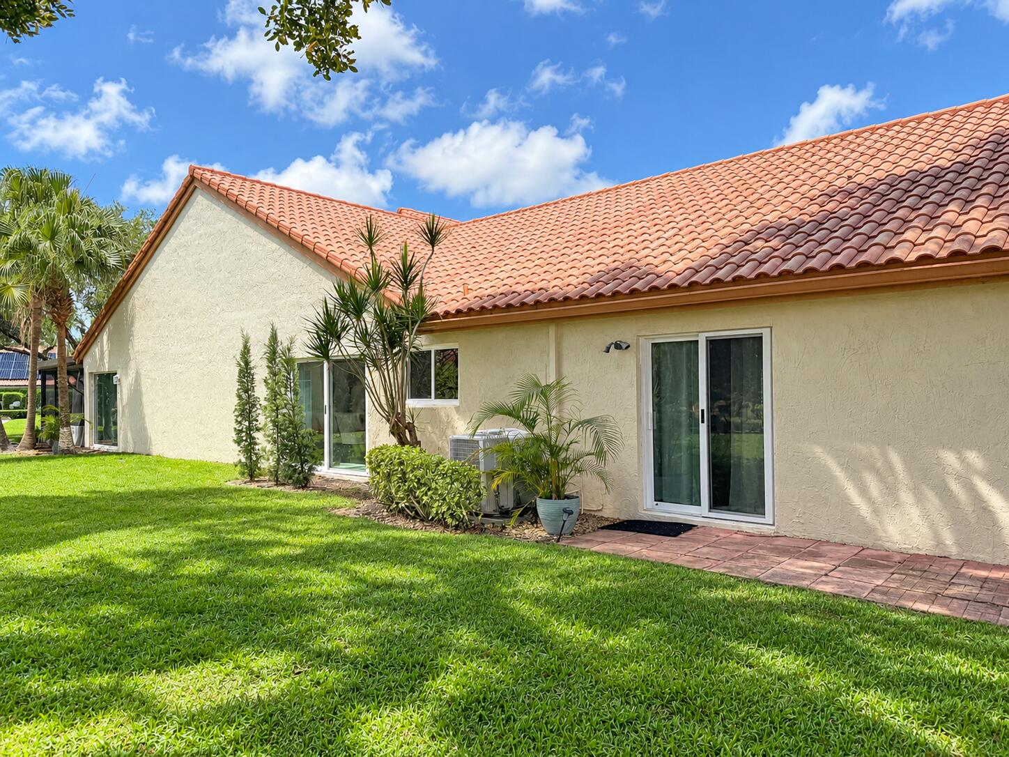 Sunny Florida-Style Backyard Home