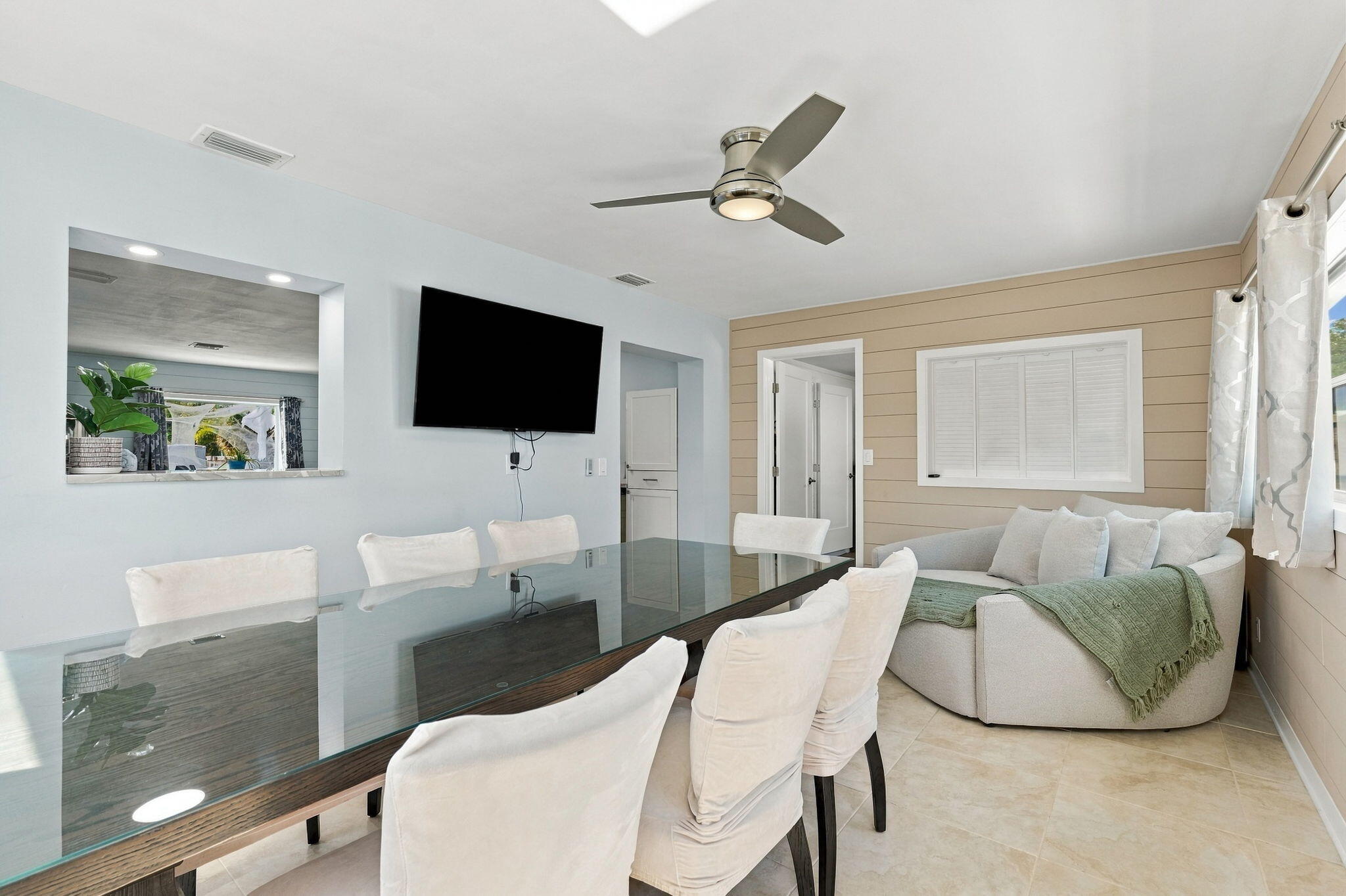 Sunroom/Dining