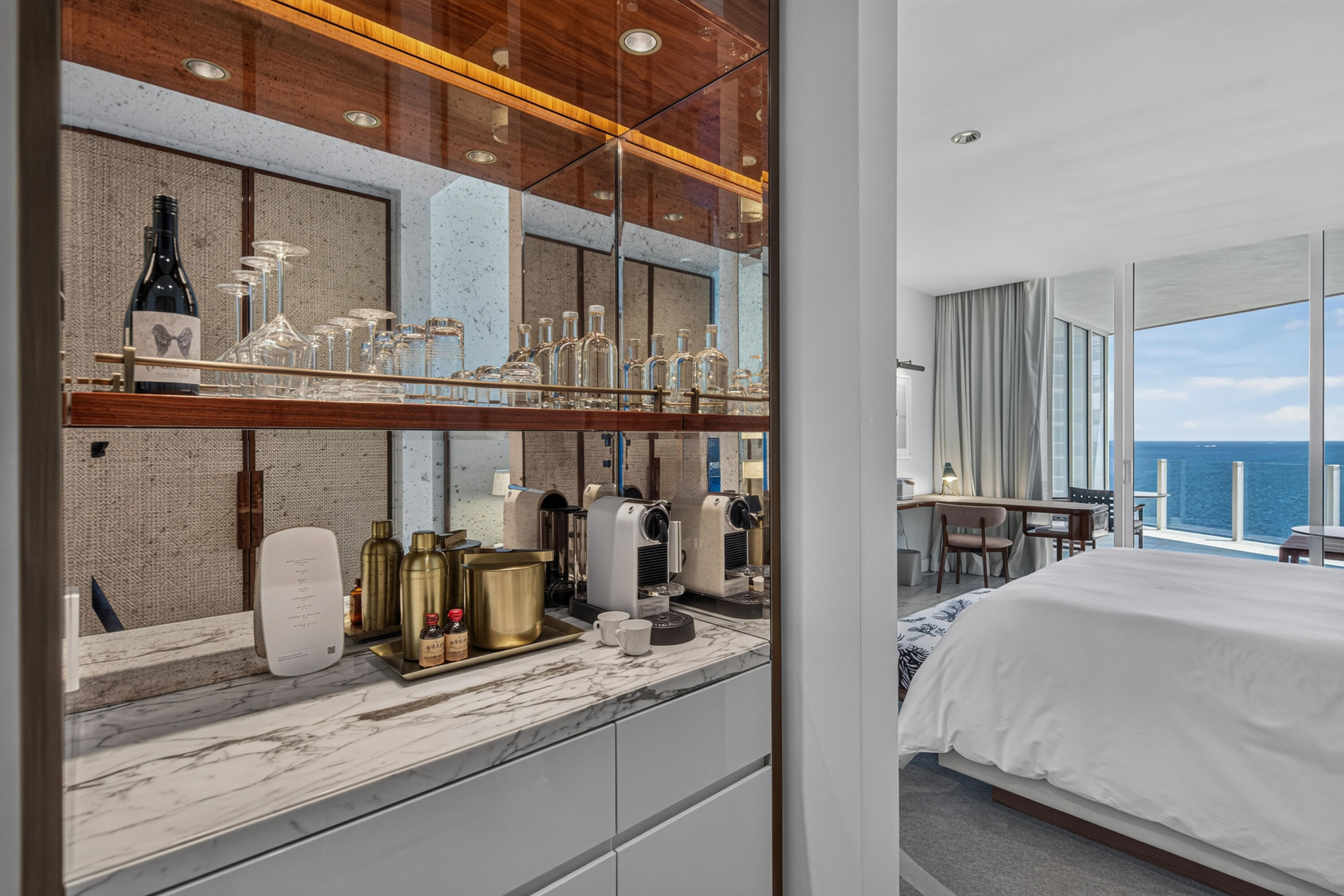 King Oceanview Connected Lock-Off Hotel Style Suite w/ WET BAR