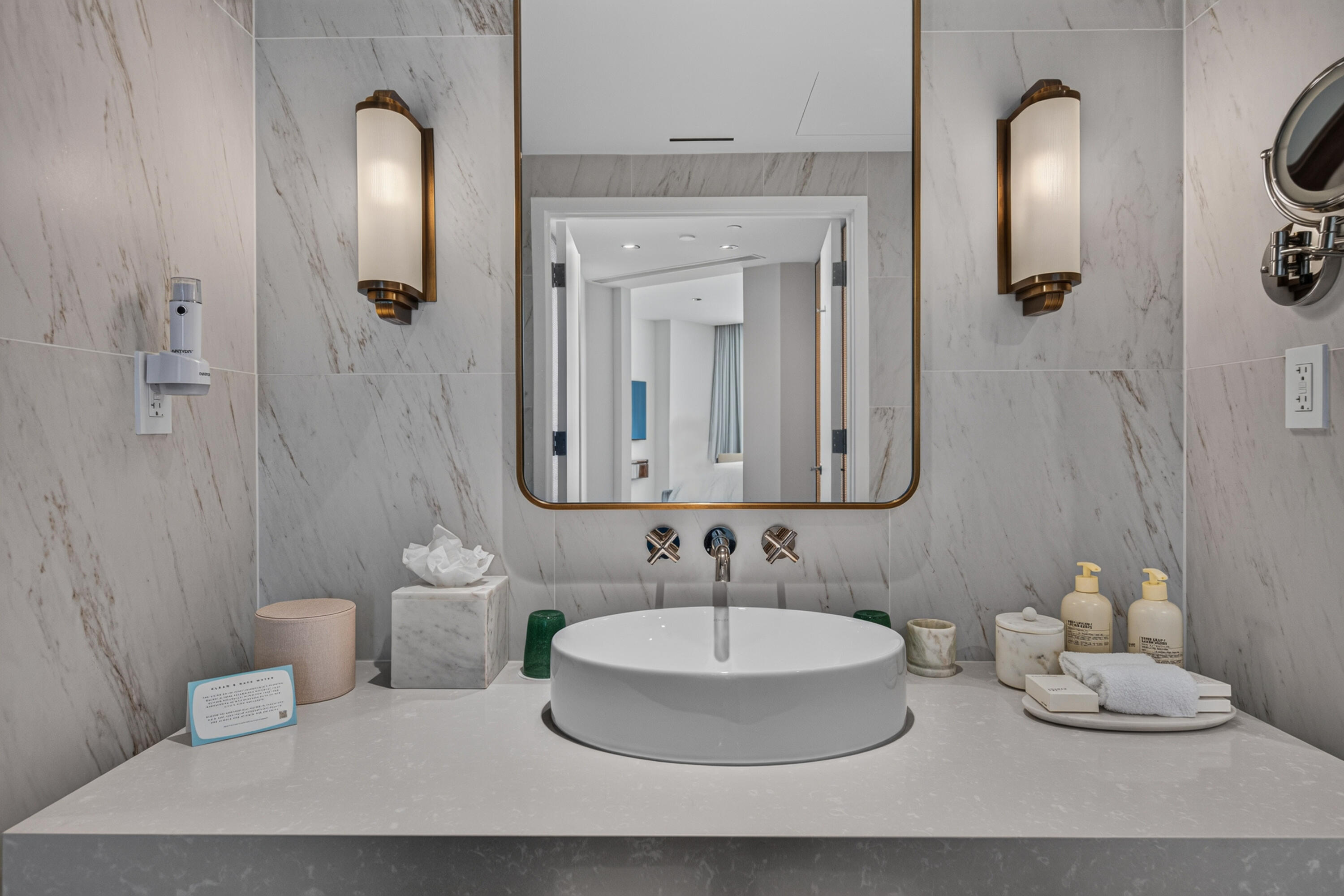 2nd King Guestsuite Bathroom