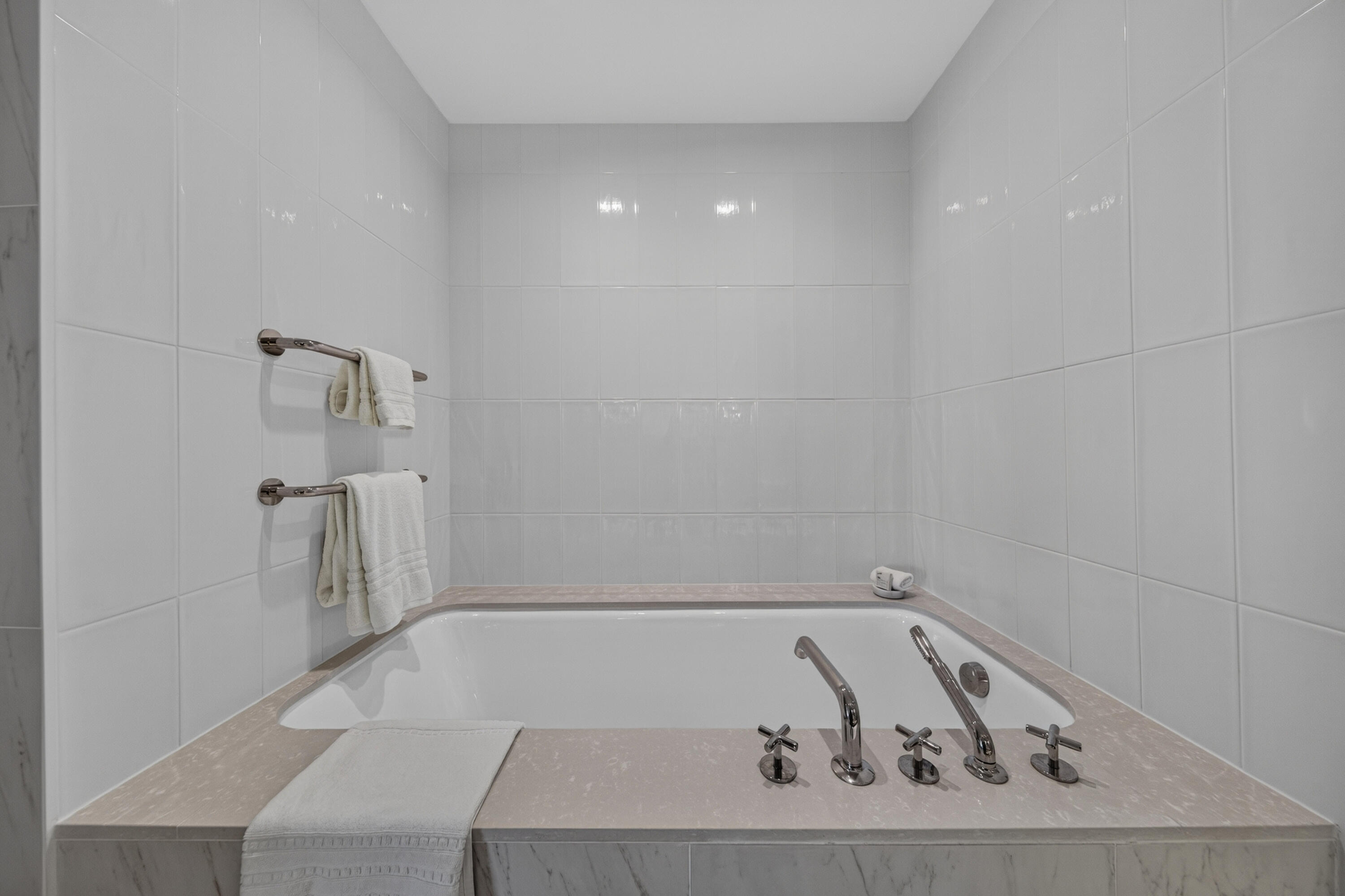 Primary King Suite En Suite Bathroom with Dual Sink, Soaking Tub, Separate Shower & Toilet Closet