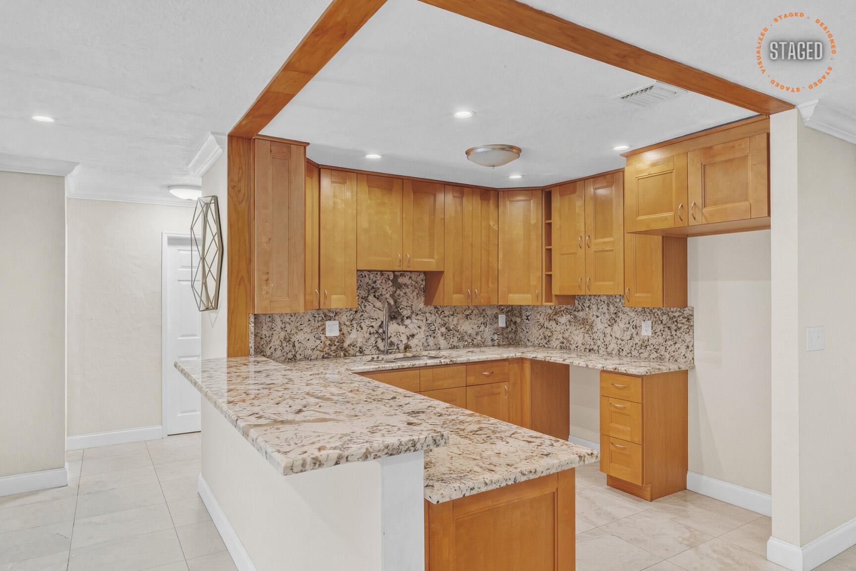 4 Kitchen (1)A