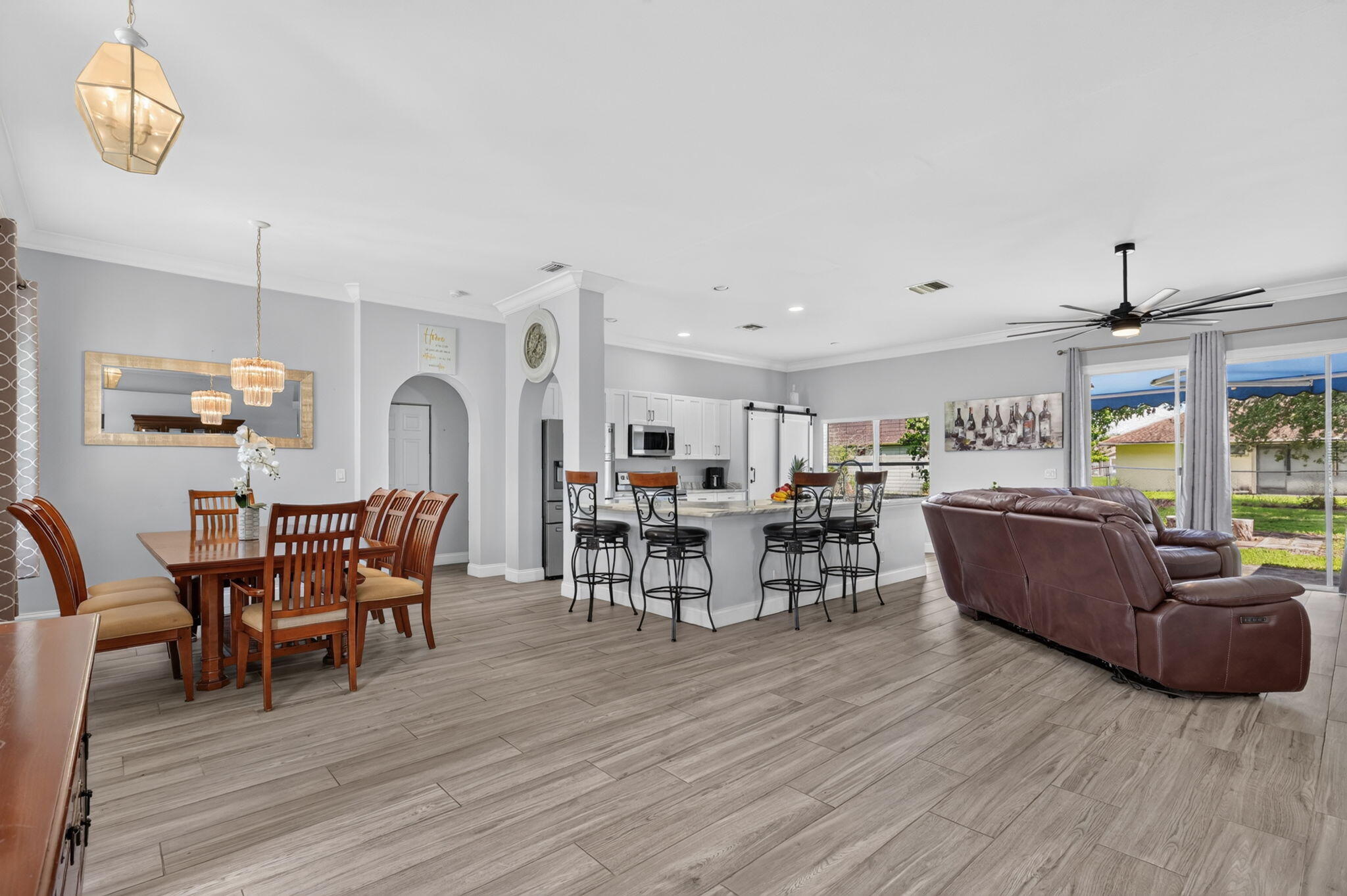 10-web-or-mls-5P1A4602