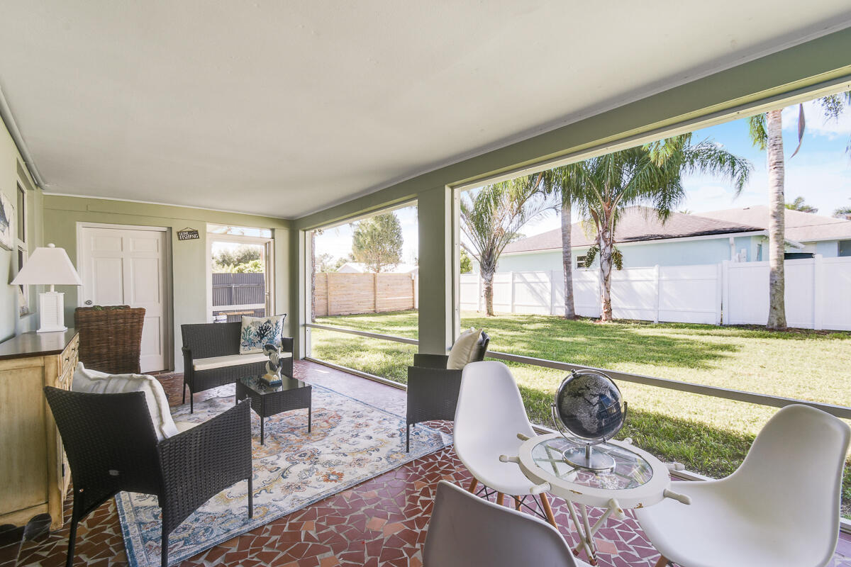 Screened patio