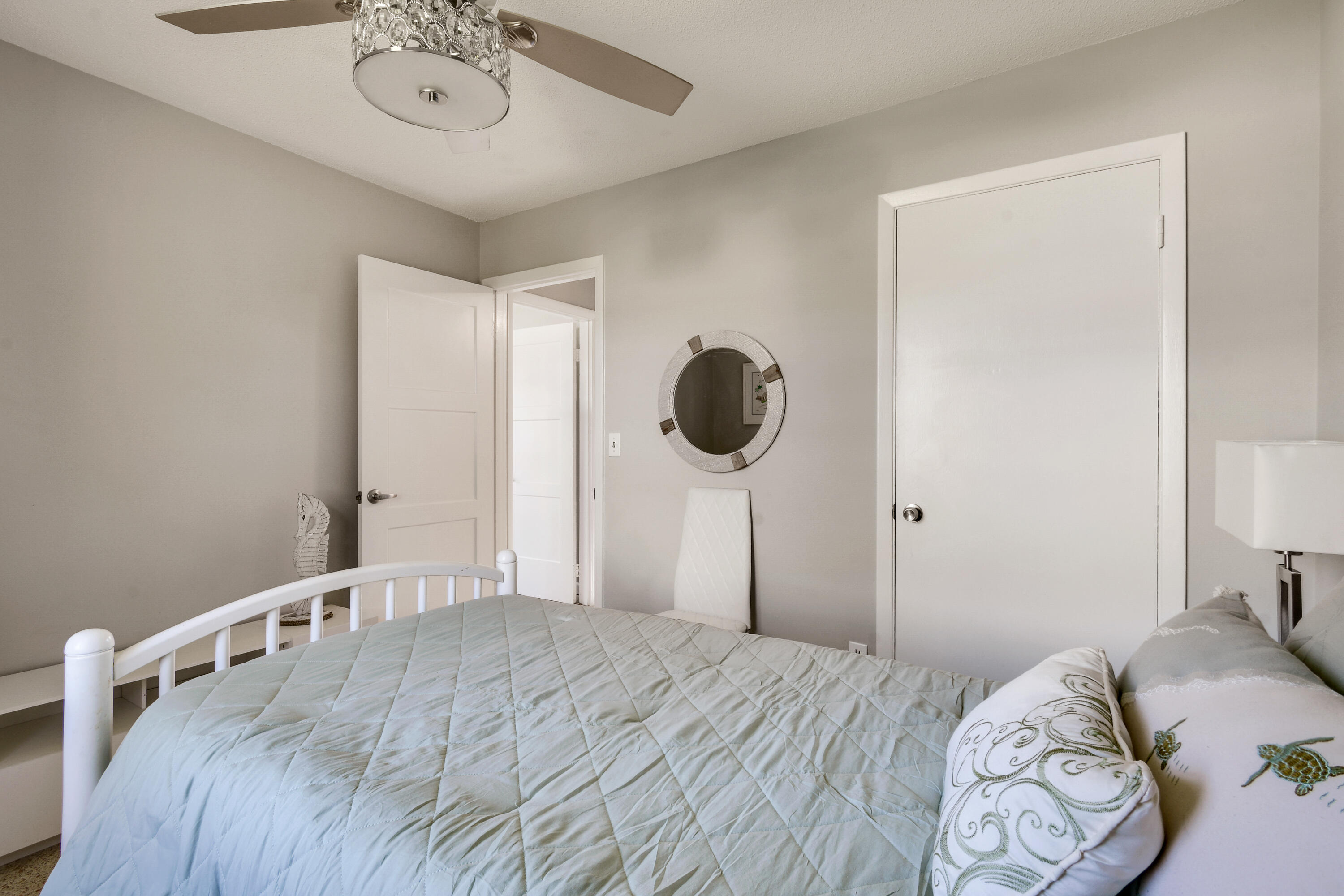 Third guest bedroom