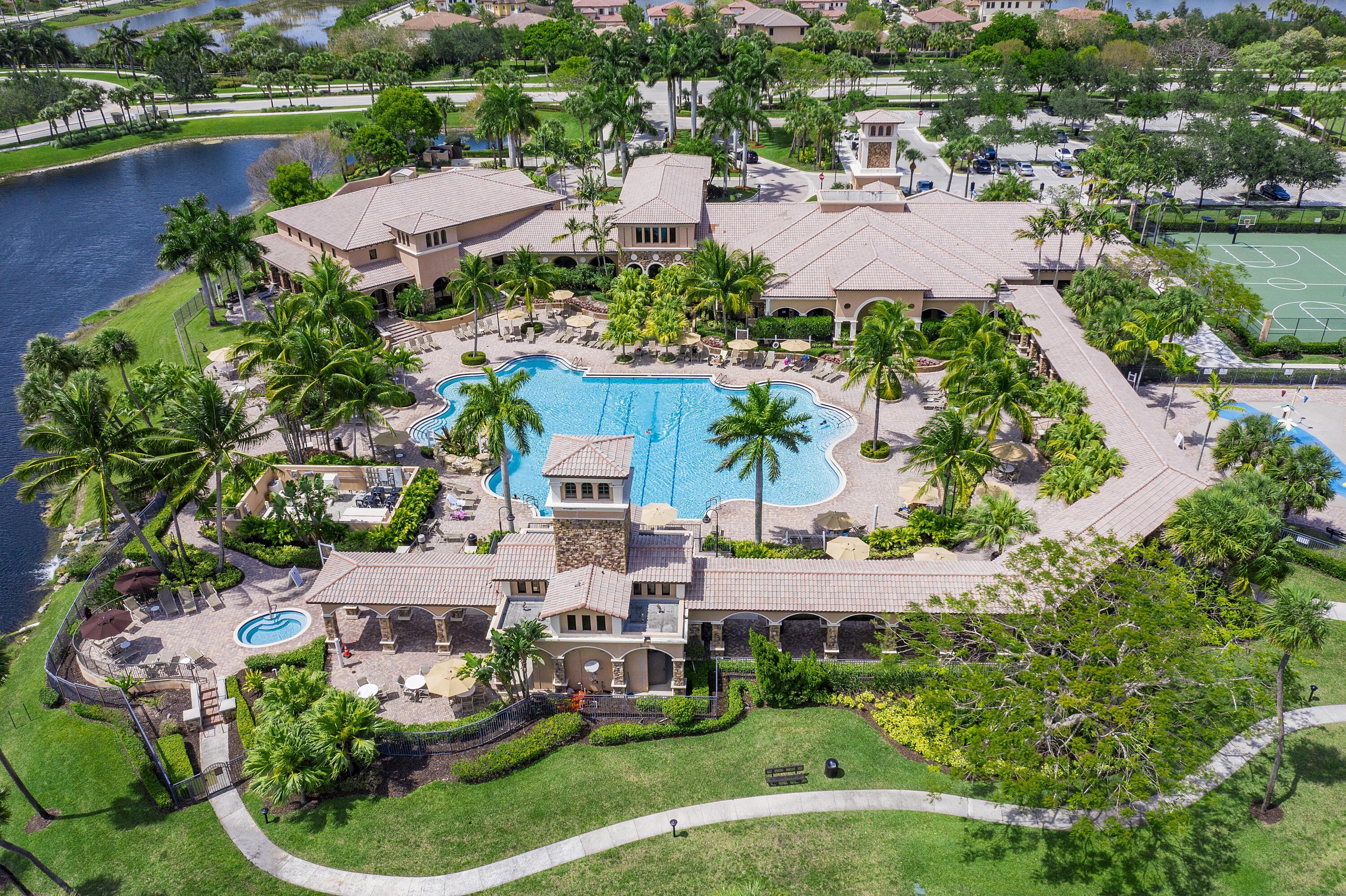 Heron Bay Clubhouse_06