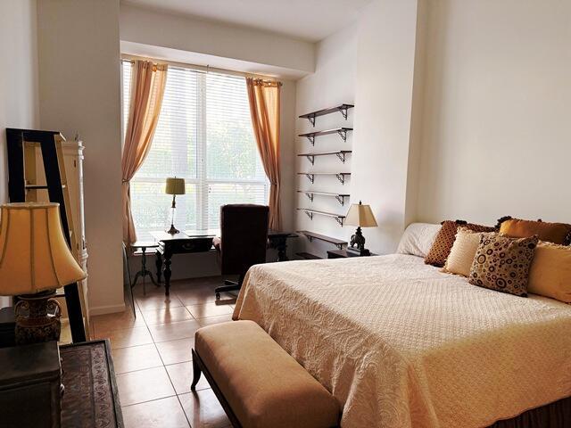 Bedroom & Office Bedroom & Office