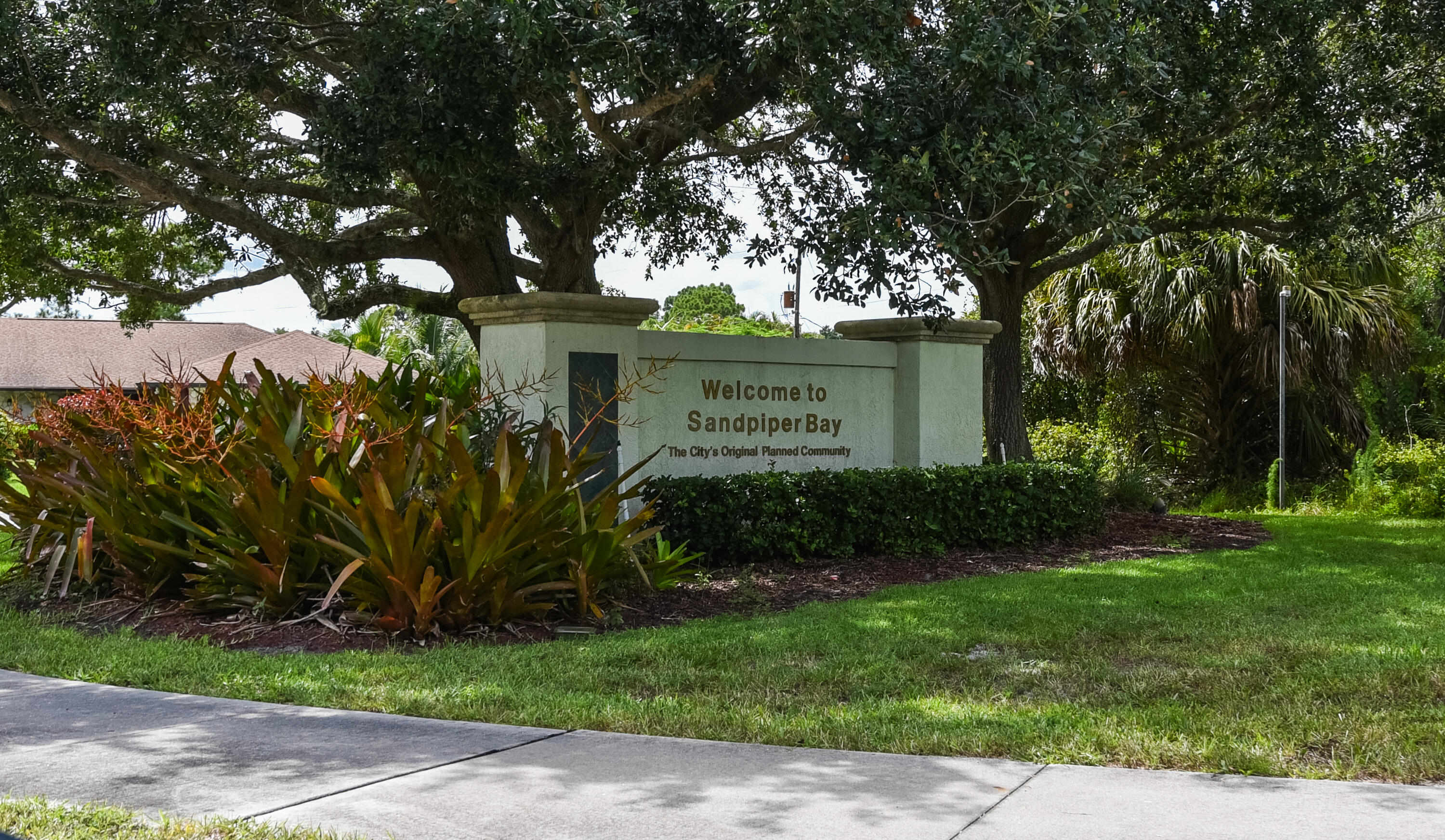Enjoy the convenience of Sandpiper Bay living! Shopping, restaurants, gas stations, and the beautiful Port St. Lucie Botanical Gardens are accessible by golf cart, offering a wonderful blend of convenience, recreation, and Florida charm!