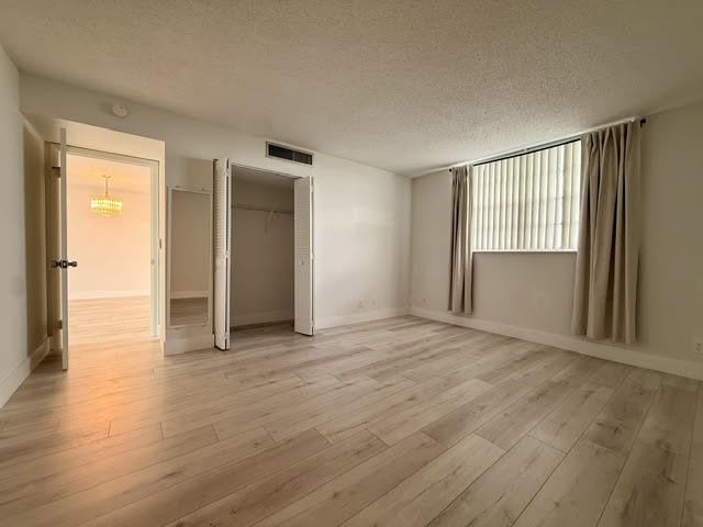 Huge Primary Bedroom, large walk in closet and En-suite Shower and vanity area