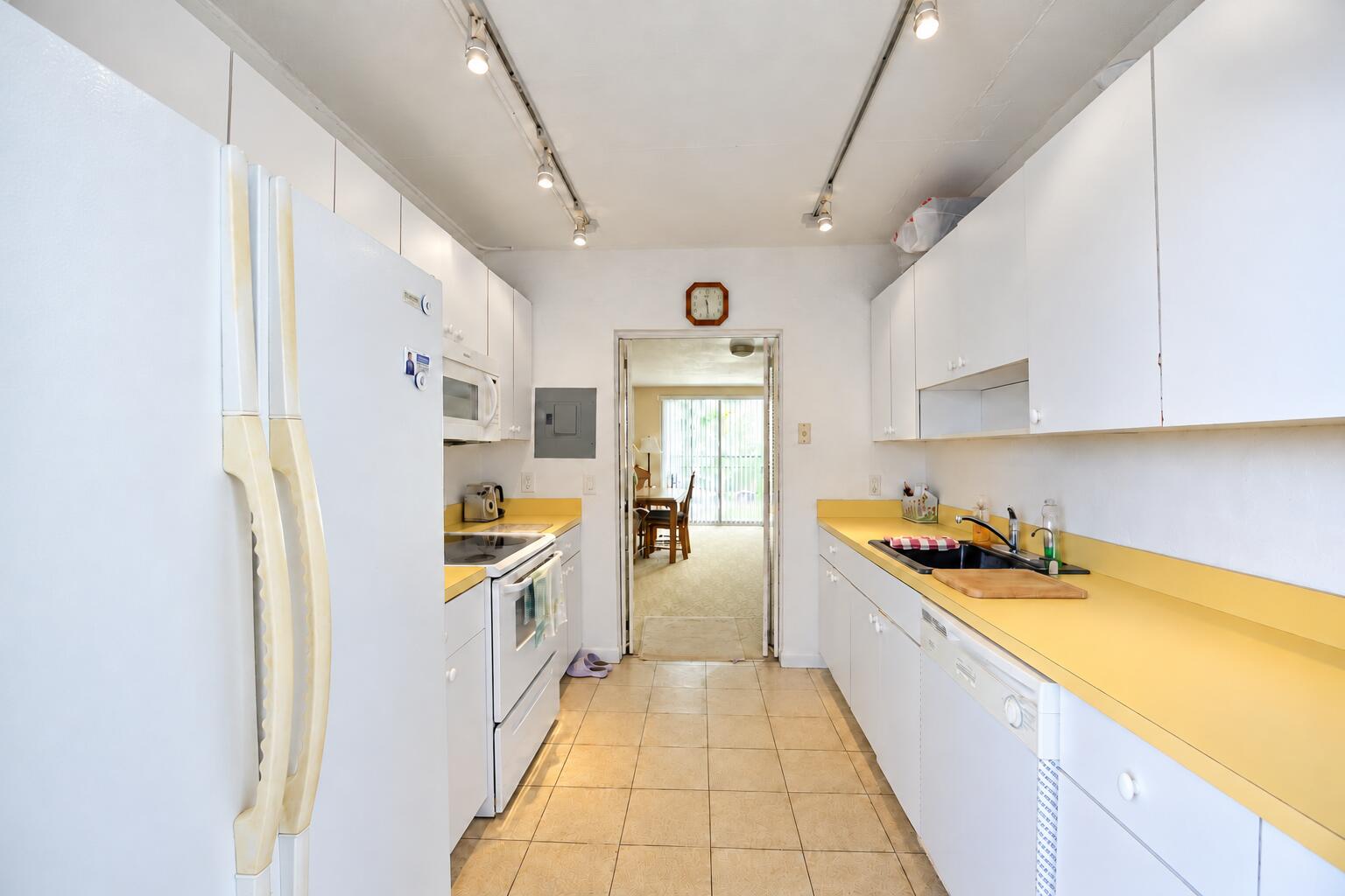 C5 kitchen