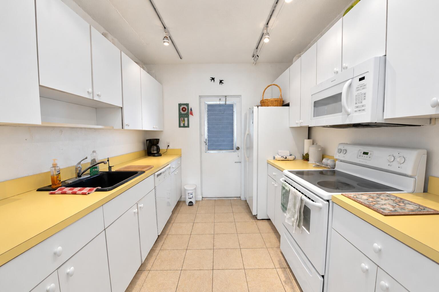 C5 kitchen 2