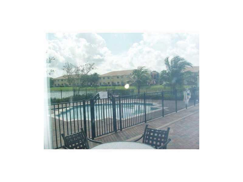 Swimming Pool/Hot Tub/Sauna Swimming Pool/Hot Tub/Sauna