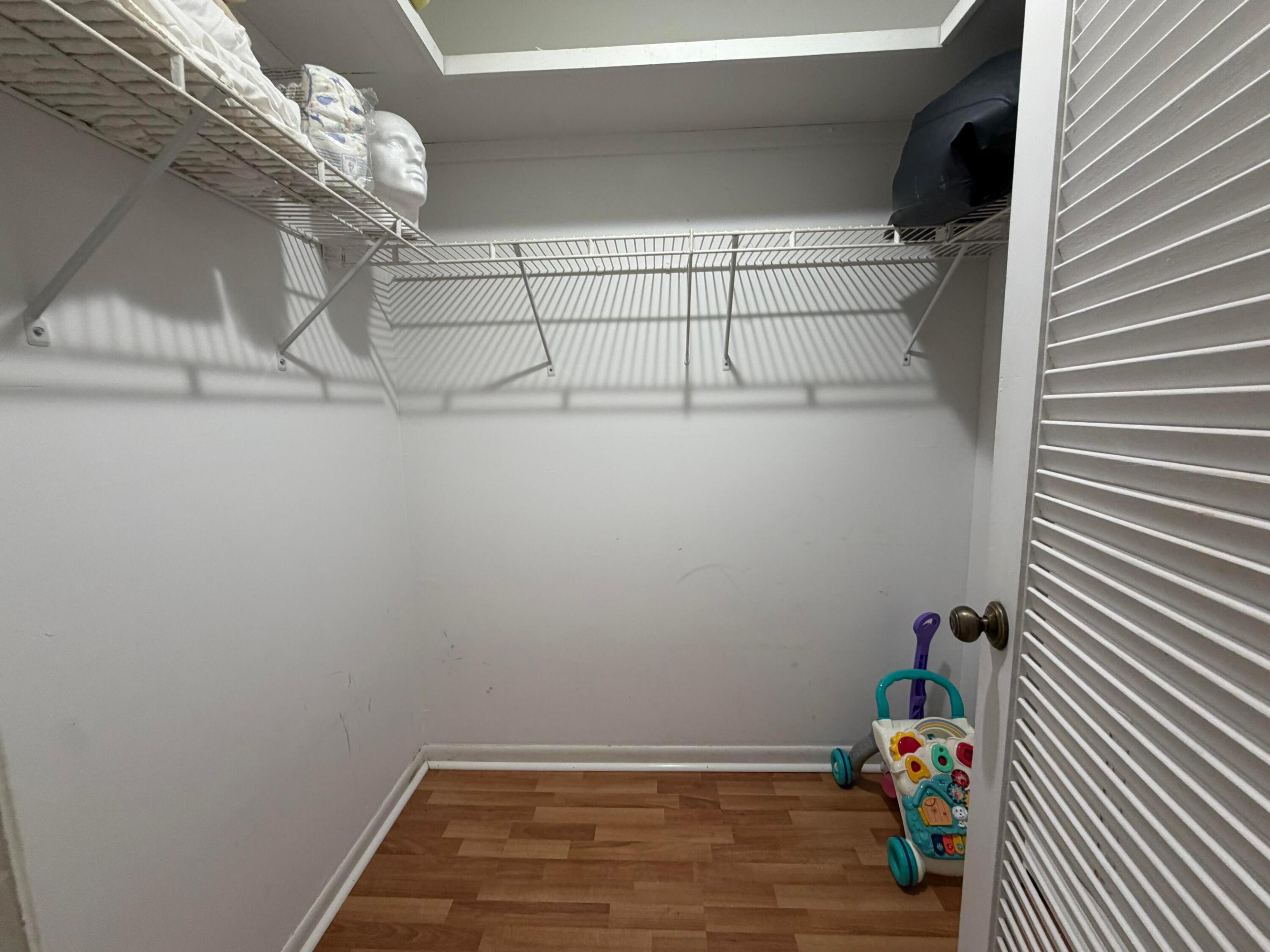 walk in closet