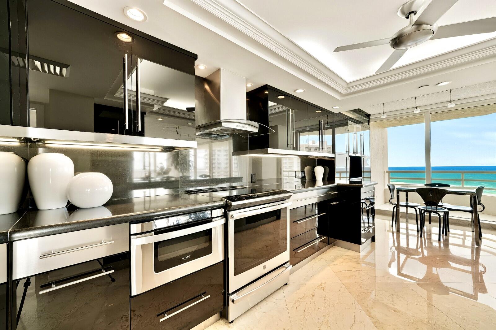 CUSTOM OPEN GOURMET KITCHEN