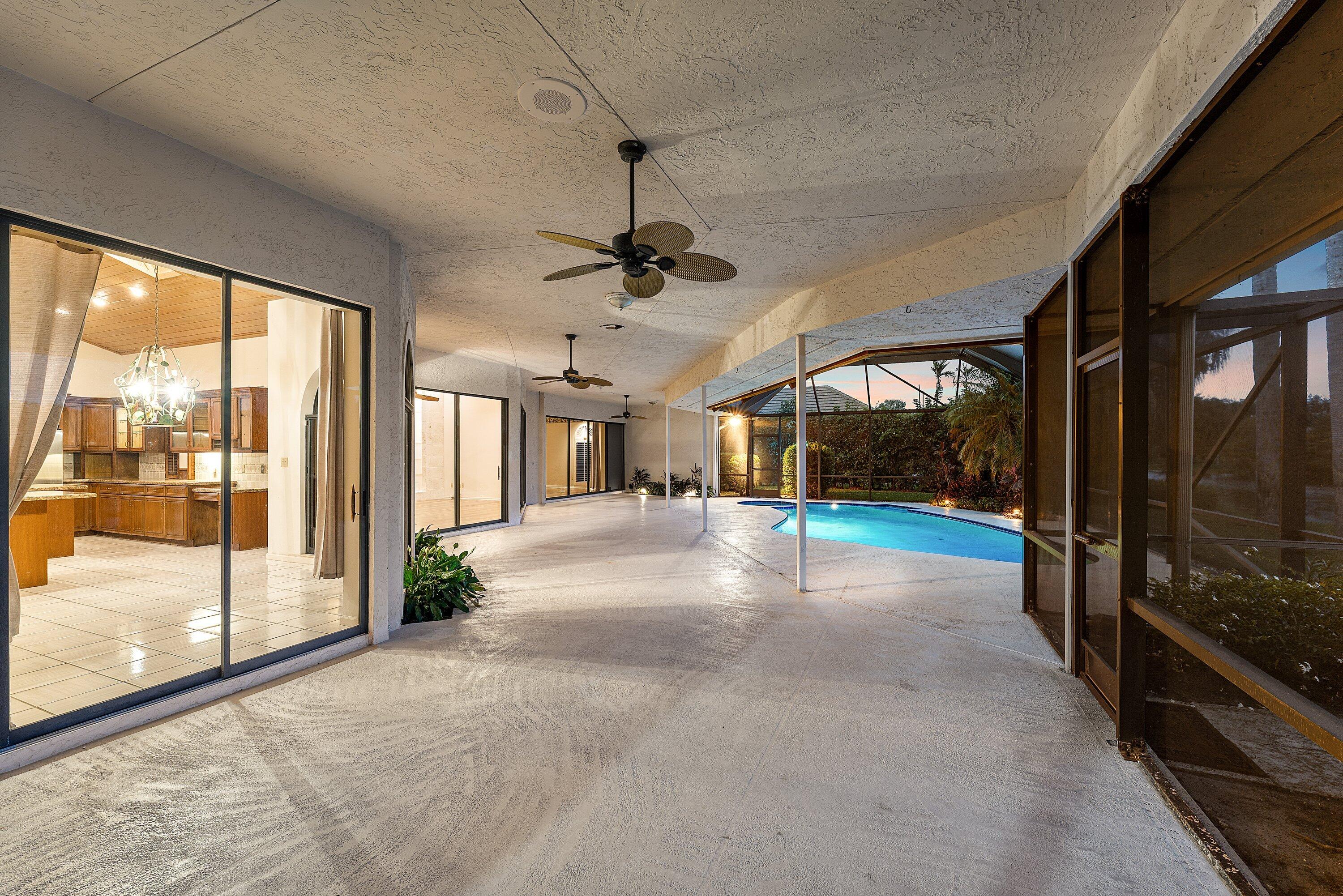 067-10126SoutheastRoyalTernWay-Tequesta-