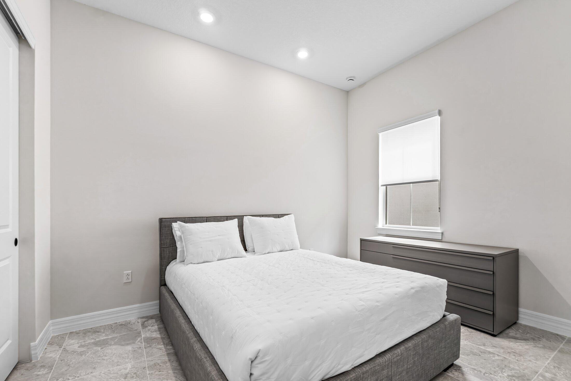 027-12325FrontlineLane-PalmBeachGardens-
