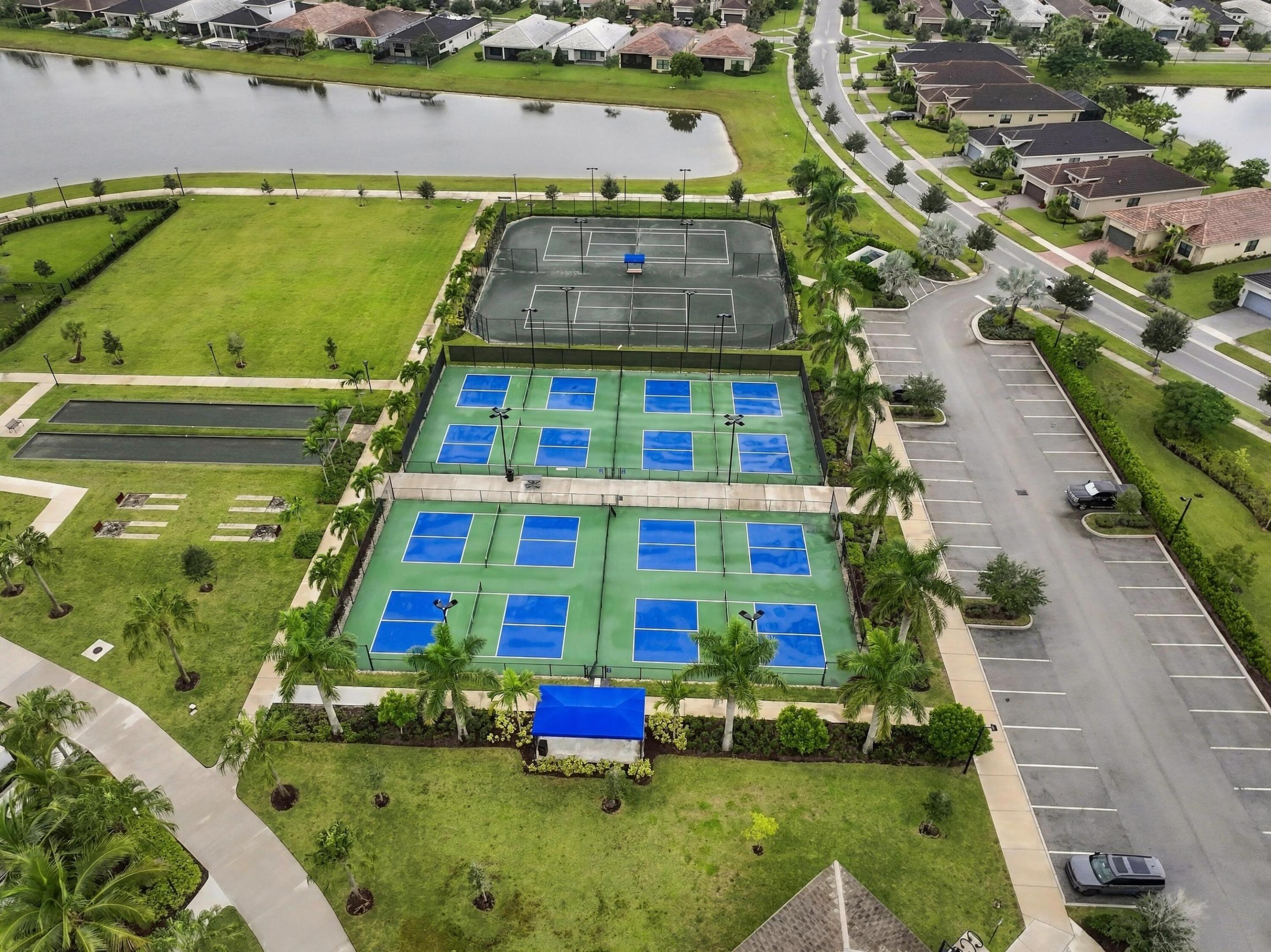 Pickleball and tennis courts exclusive for Cresswind residents