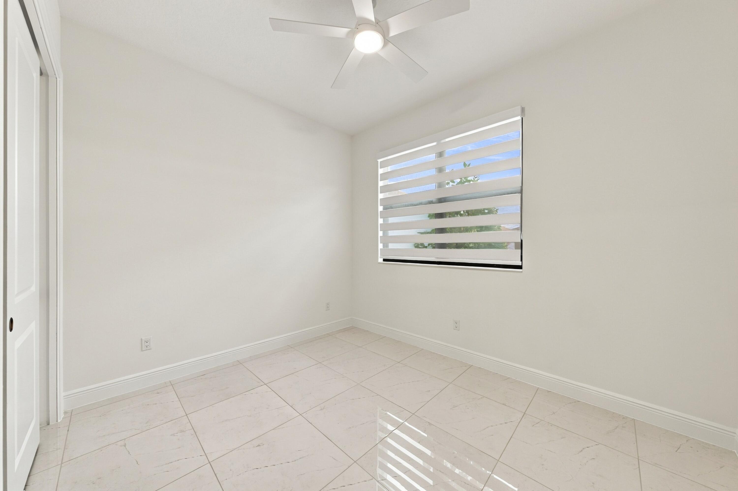 3rd bedroom, ceiling fan, zebra blinds