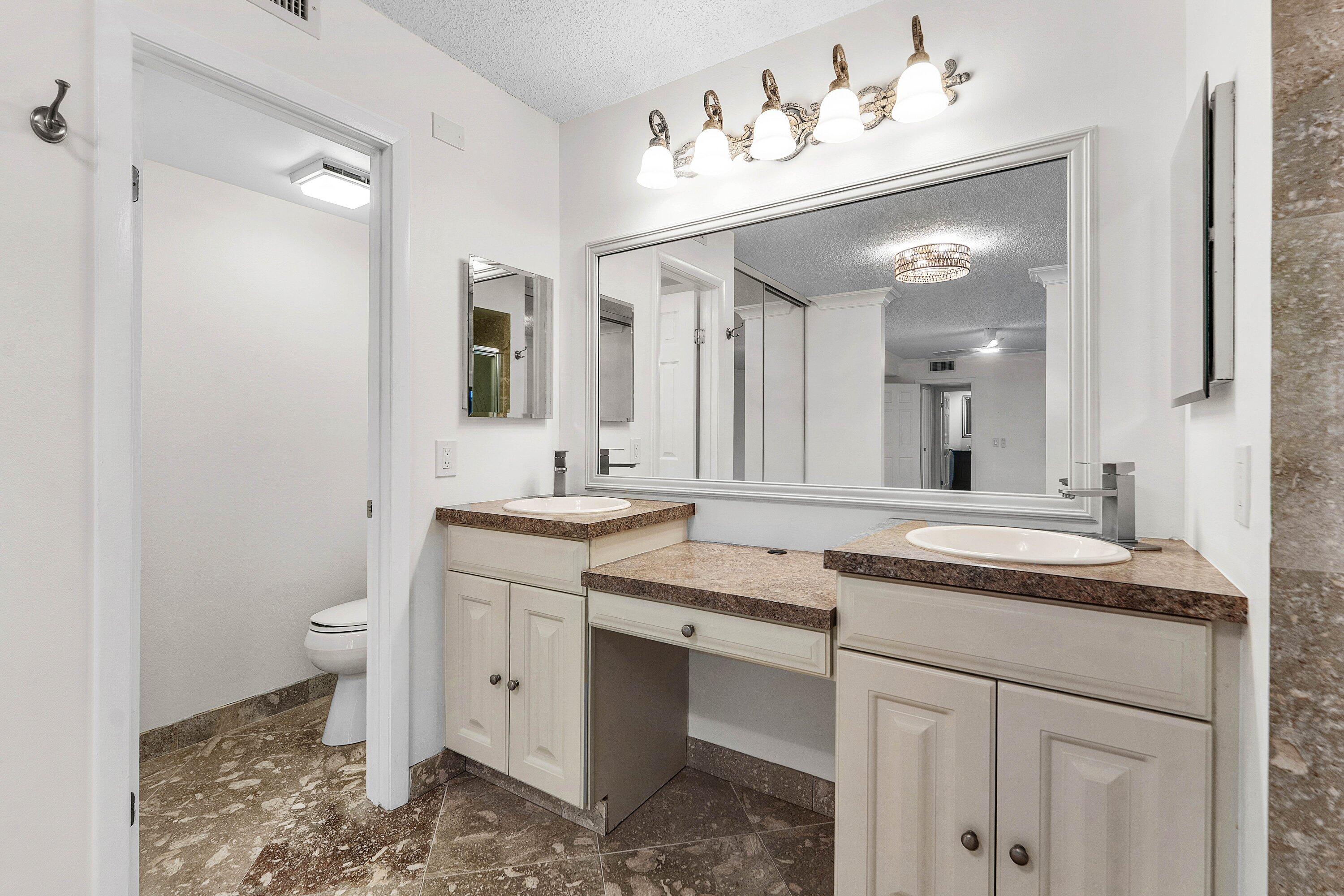 024-120212thLane-PalmBeachGardens-FL-334