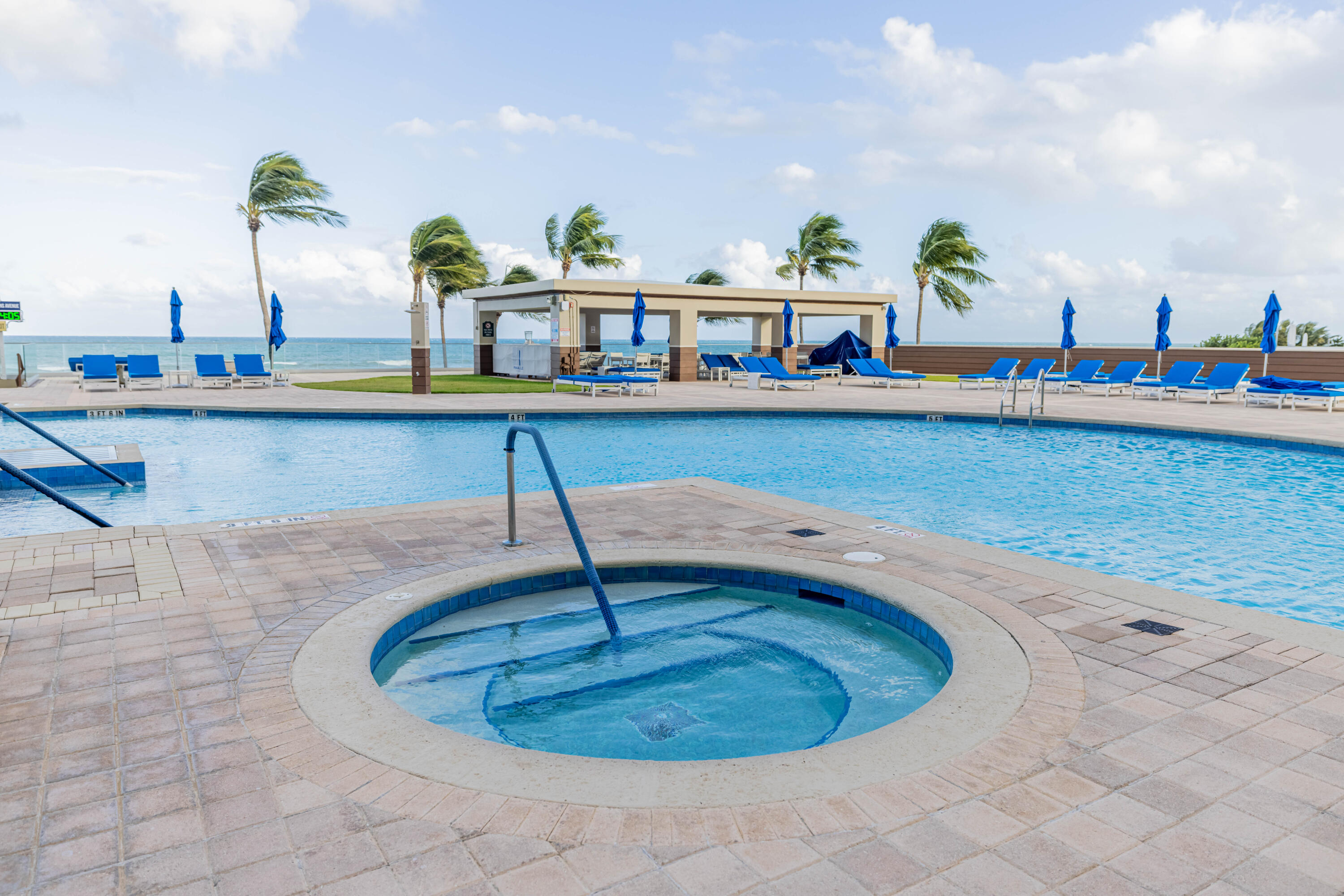 Pool & Hot Tub