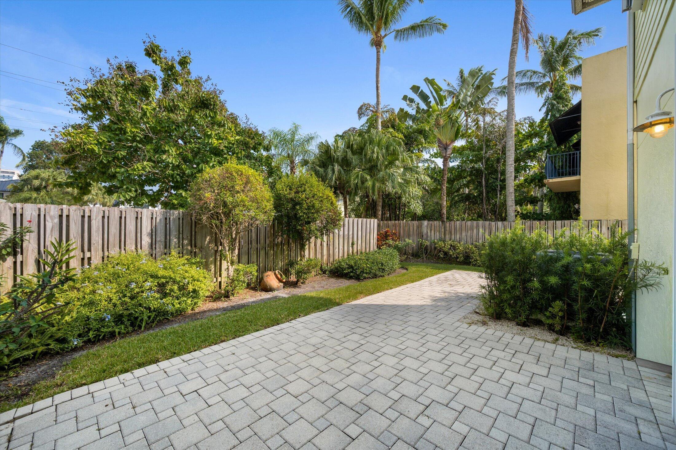 13-604 SW 8th Ave, Fort Lauderdale-20