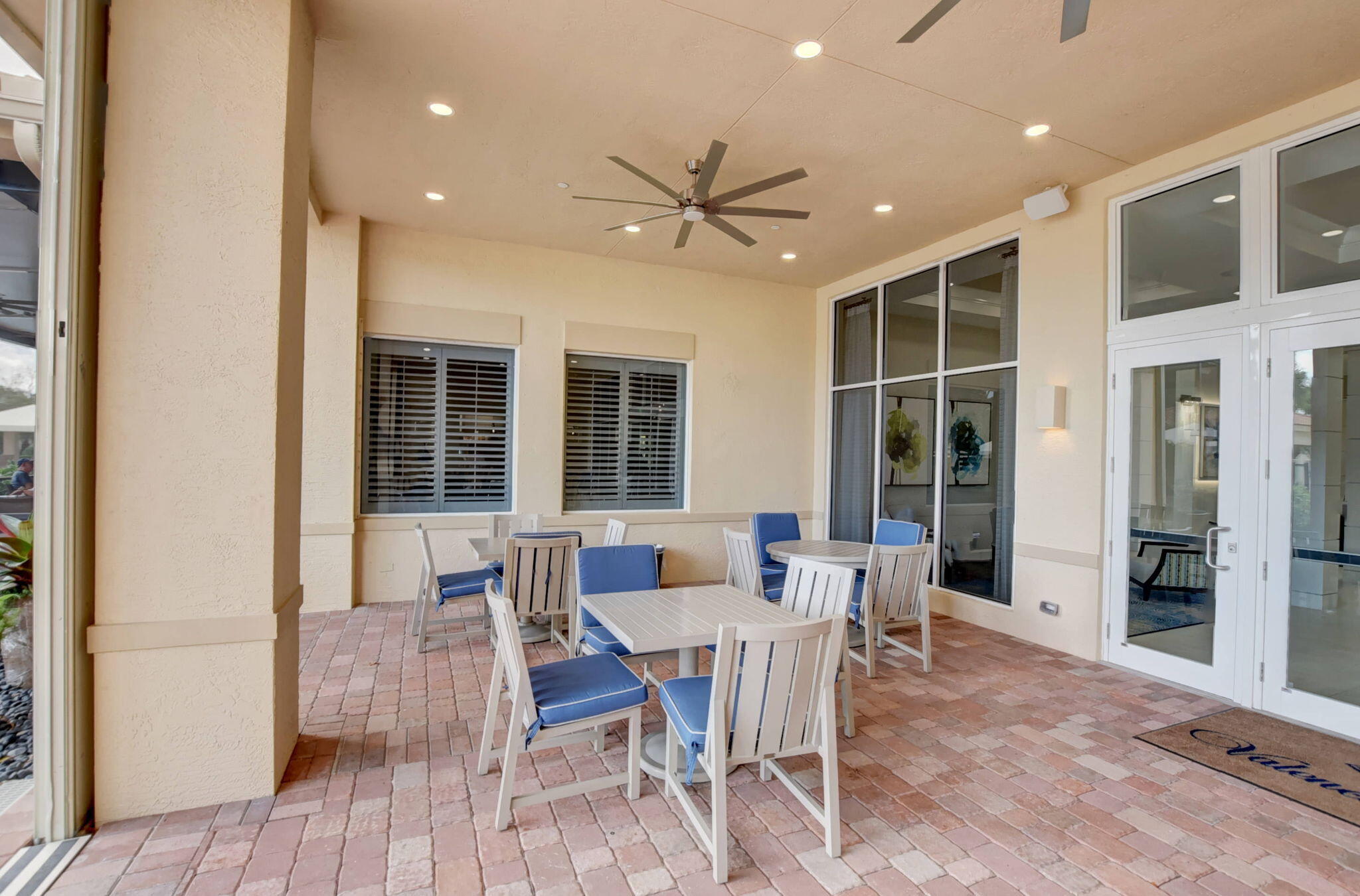 81-web-or-mls-48_valencia isles (10)