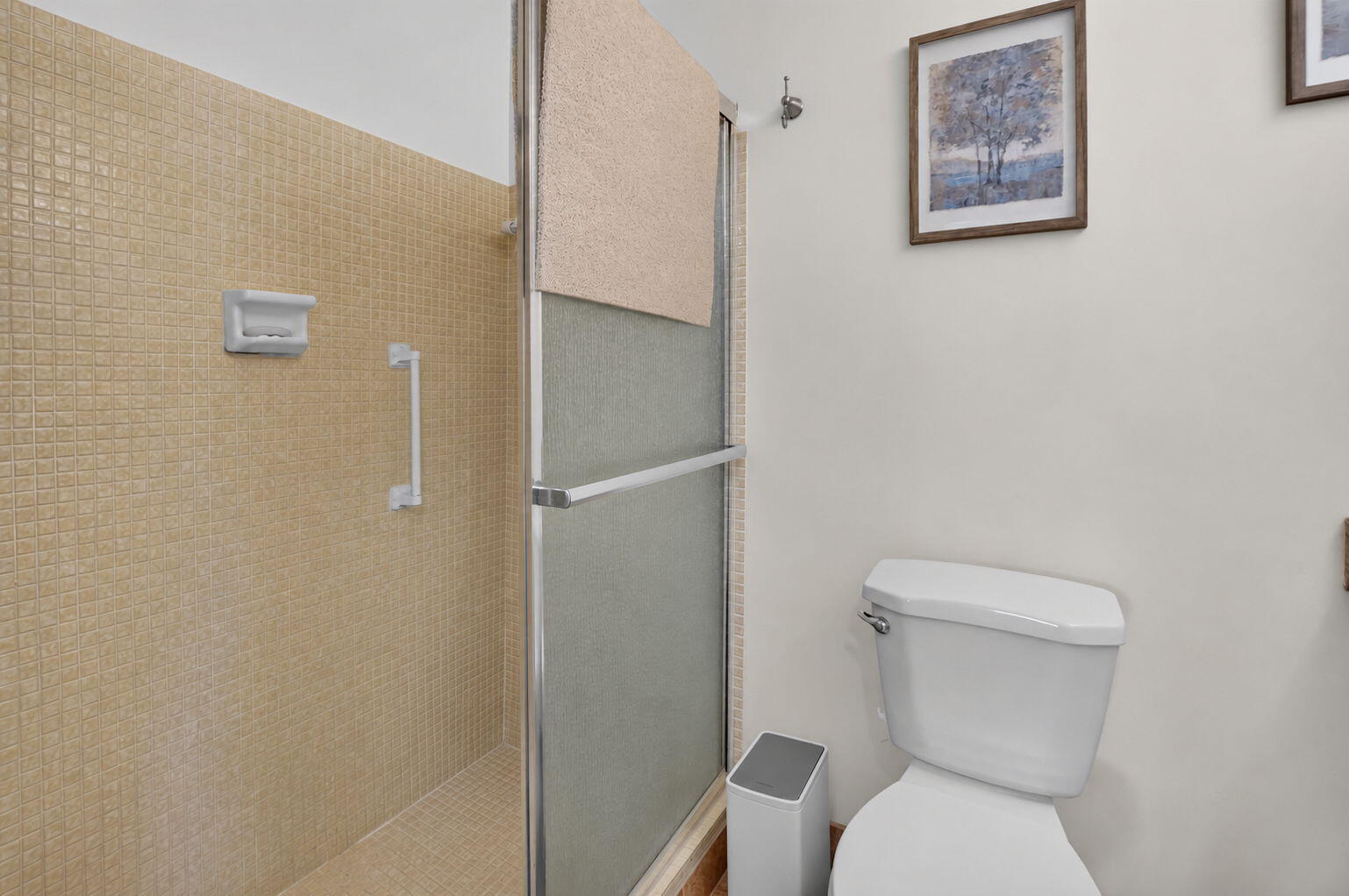 BATHROOM 2