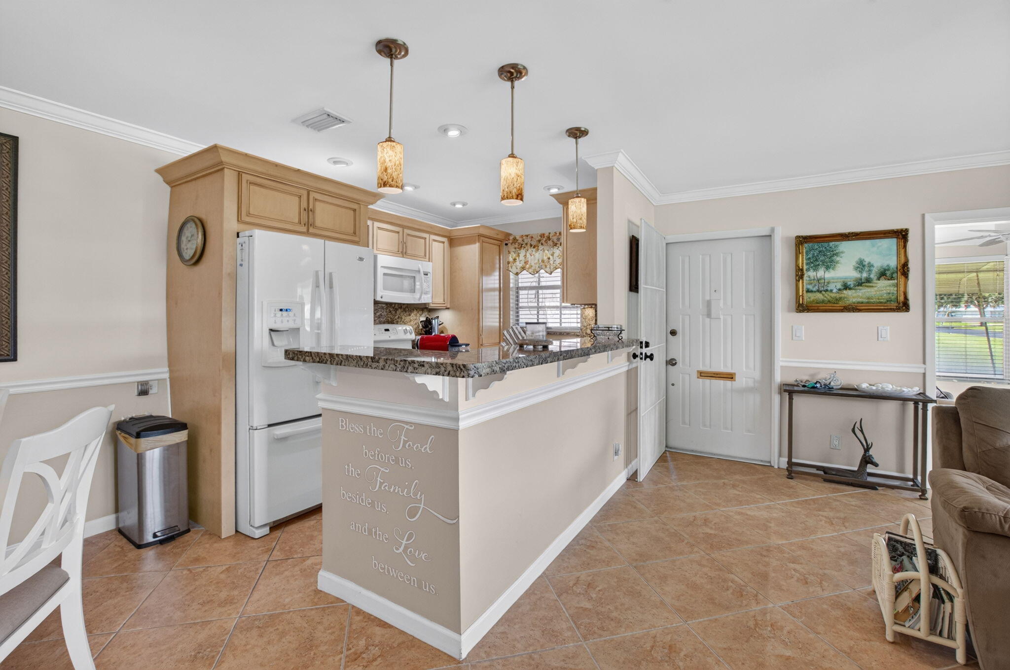 OPEN KITCHEN