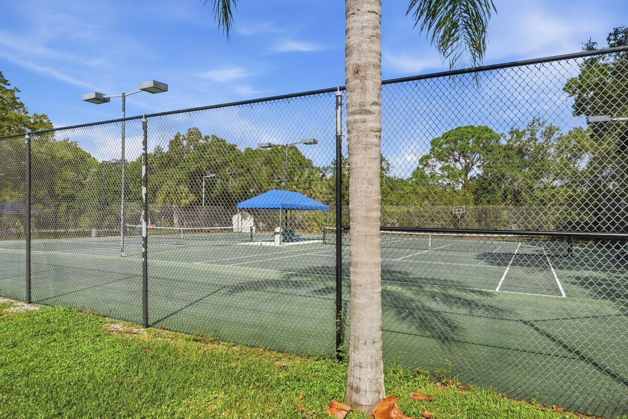 52-web-or-mls-7492_SE_Marsh_Fern_Lane_03