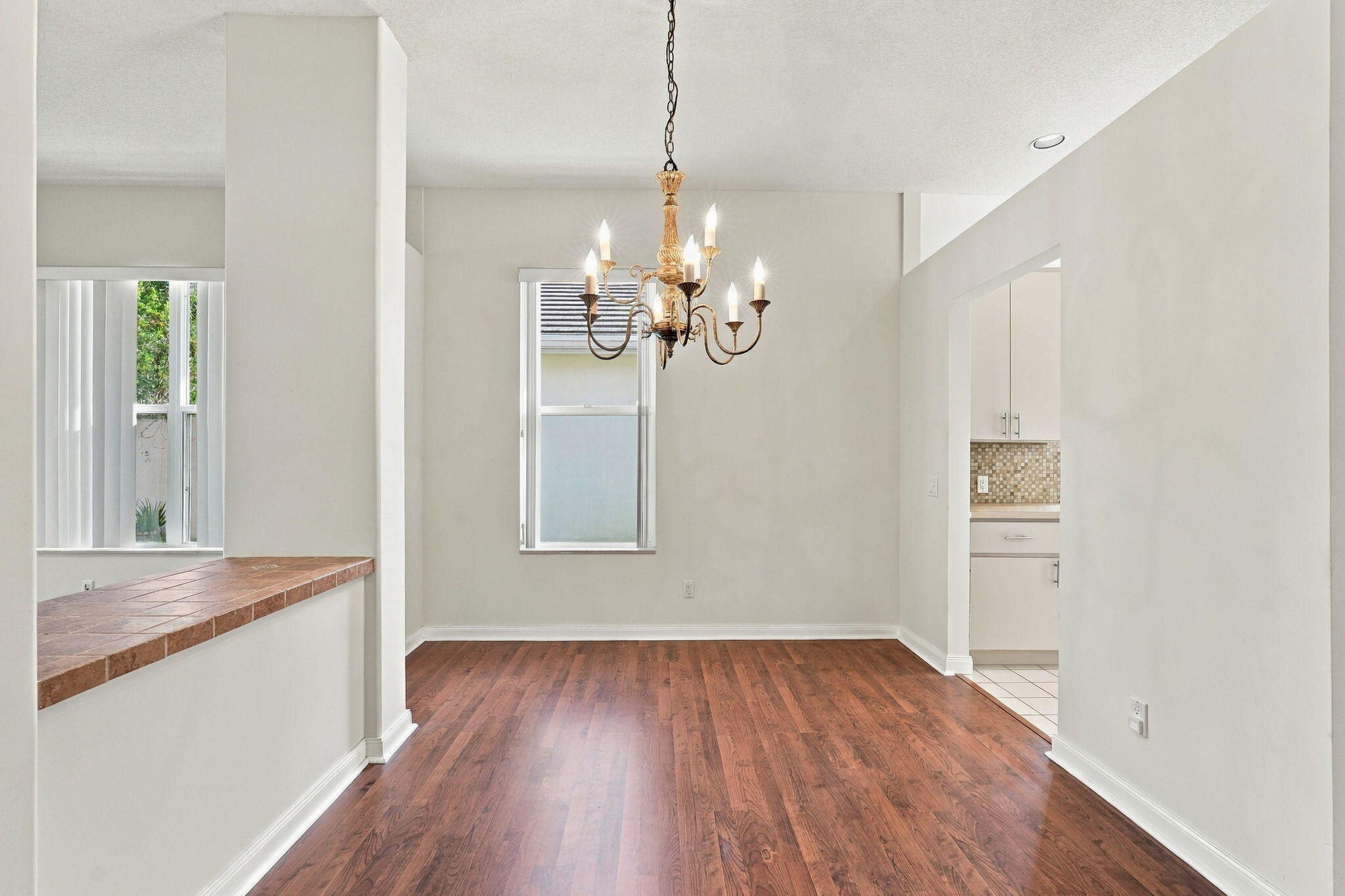 30-web-or-mls-7492_SE_Marsh_Fern_Lane_03
