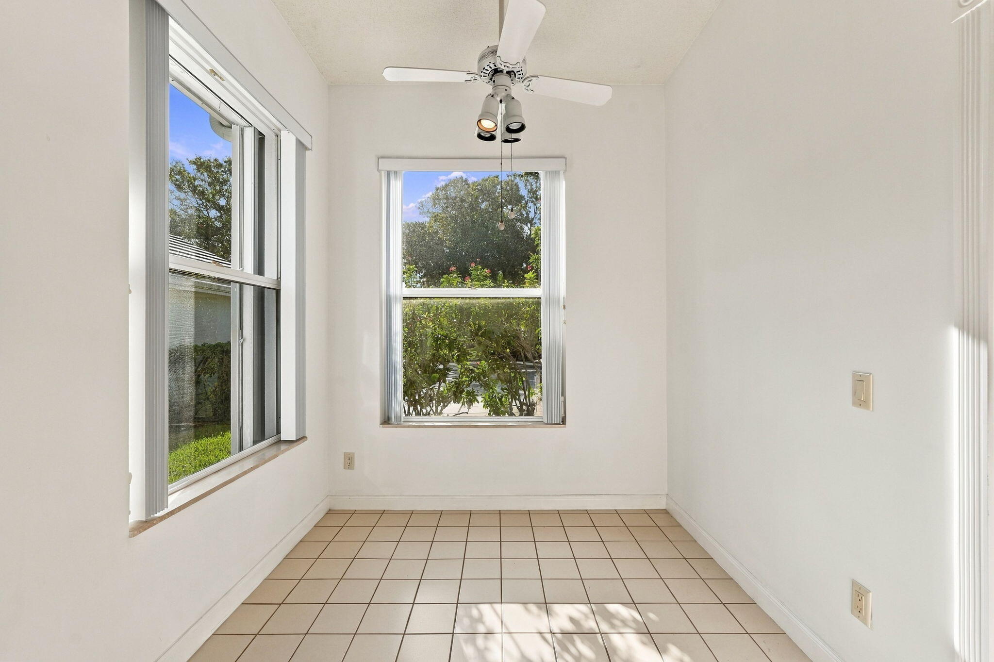 18-web-or-mls-7492_SE_Marsh_Fern_Lane_03