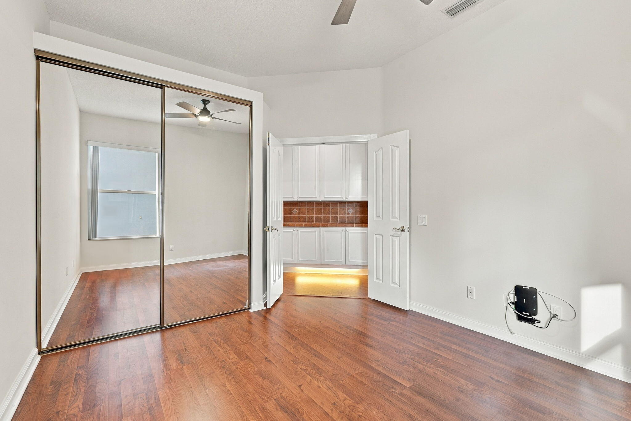 10-web-or-mls-7492_SE_Marsh_Fern_Lane_03