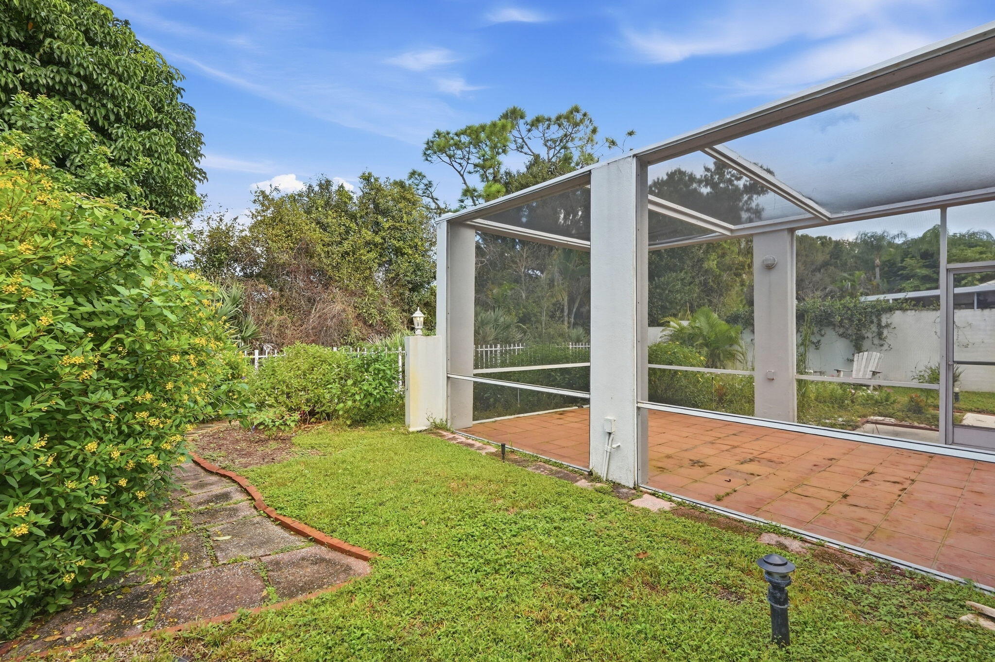 46-web-or-mls-7492_SE_Marsh_Fern_Lane_03