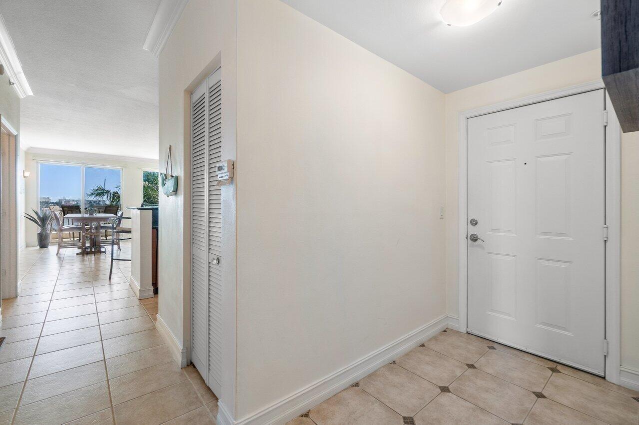 006-806EastWindwardWay-Lantana-FL-33462-