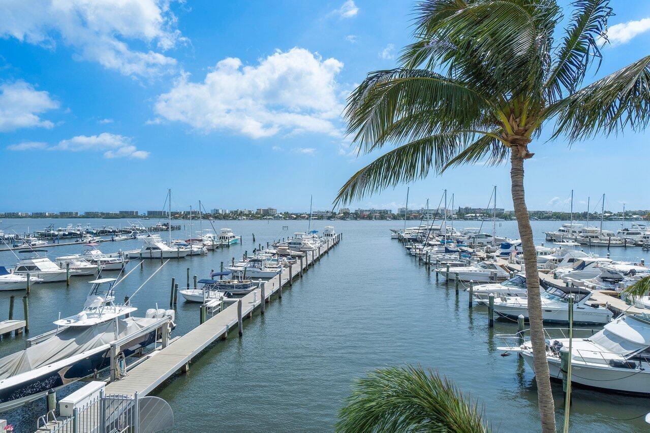 028-806EastWindwardWay-Lantana-FL-33462-