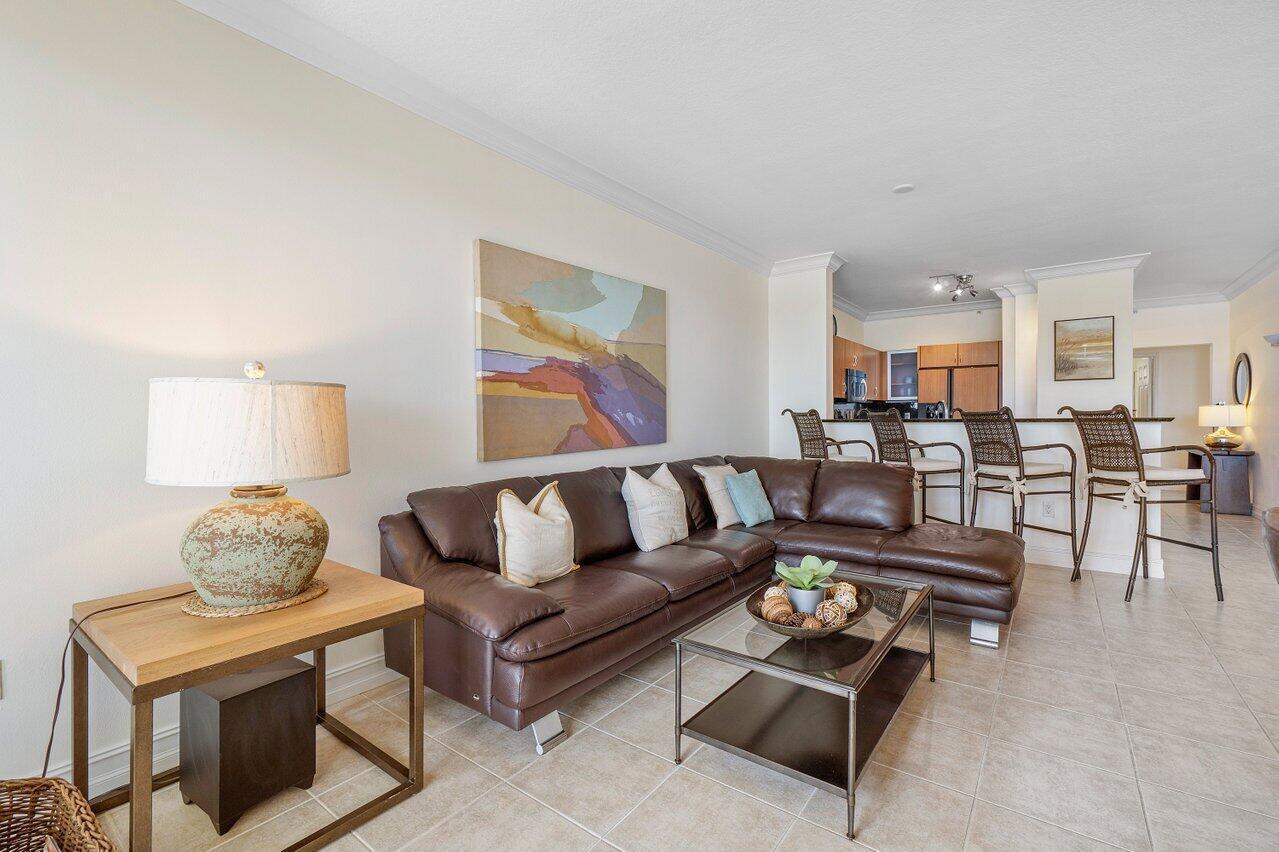 011-806EastWindwardWay-Lantana-FL-33462-