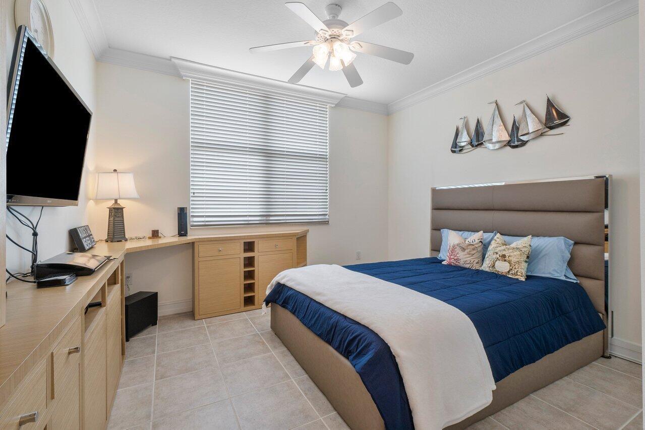 018-806EastWindwardWay-Lantana-FL-33462-
